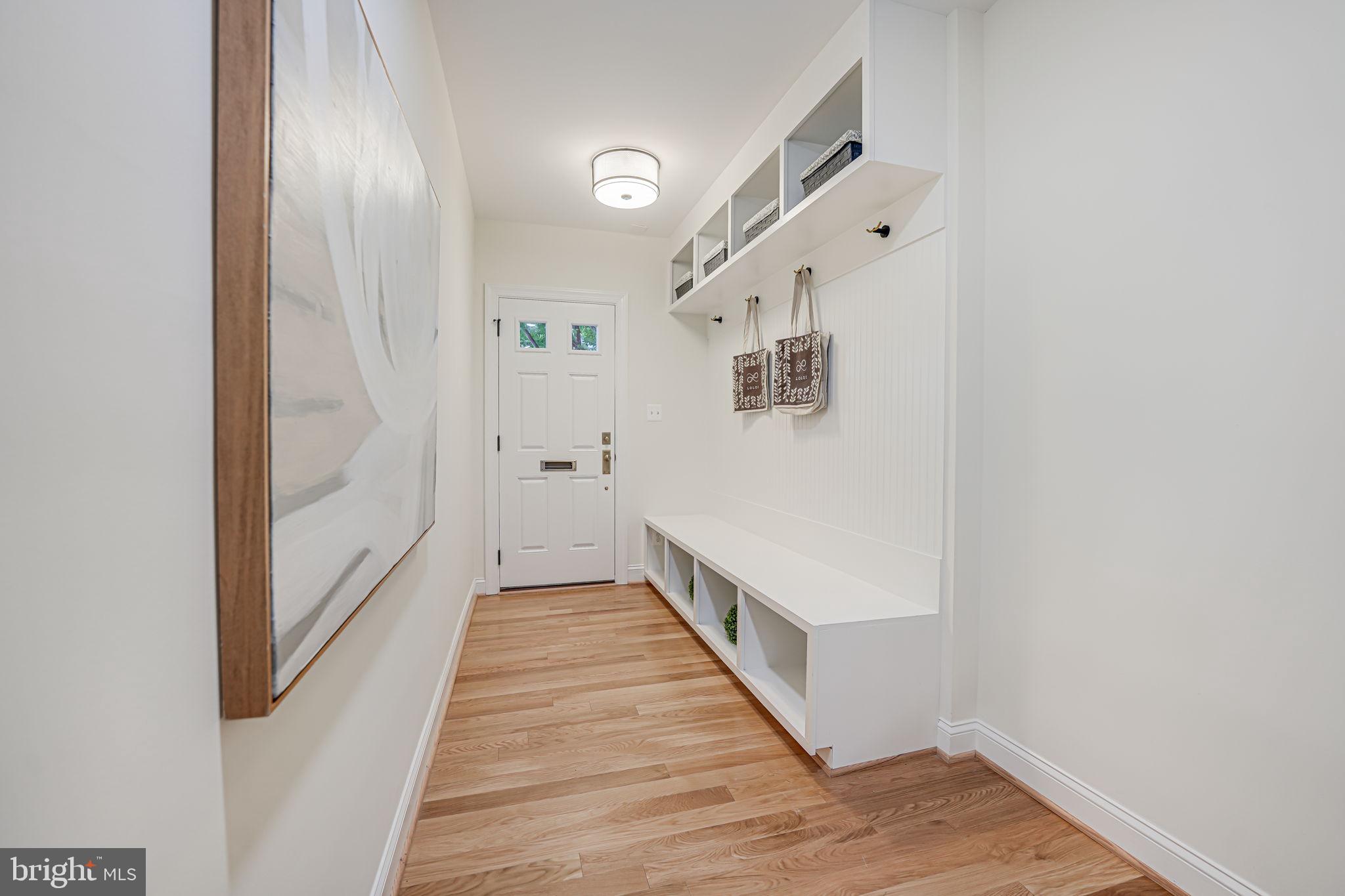 Real estate listing preview #5