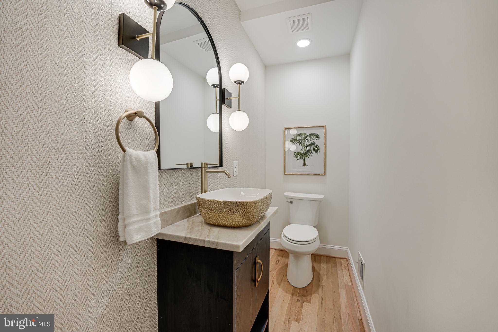 Real estate listing preview #24