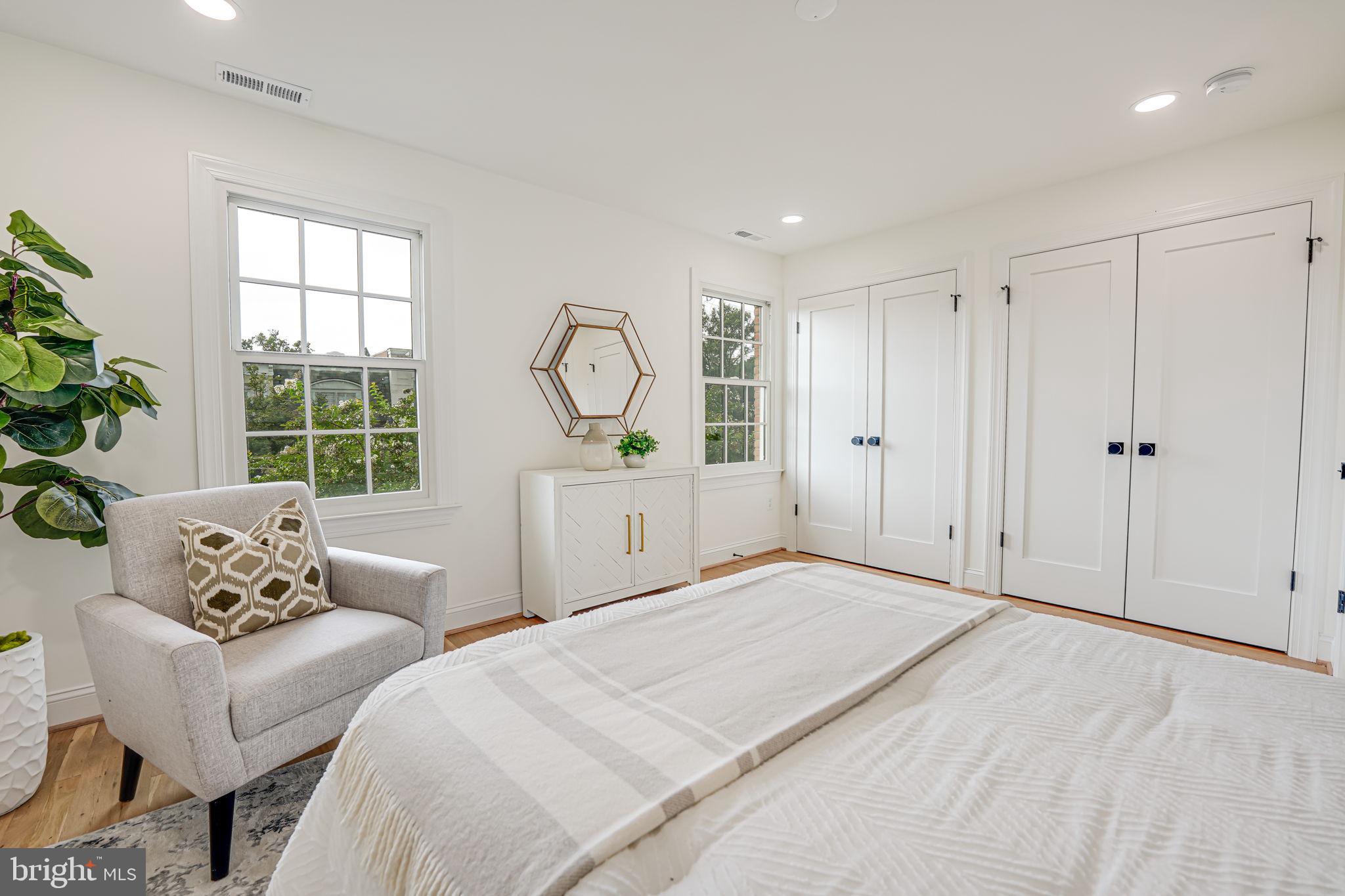 Real estate listing preview #34