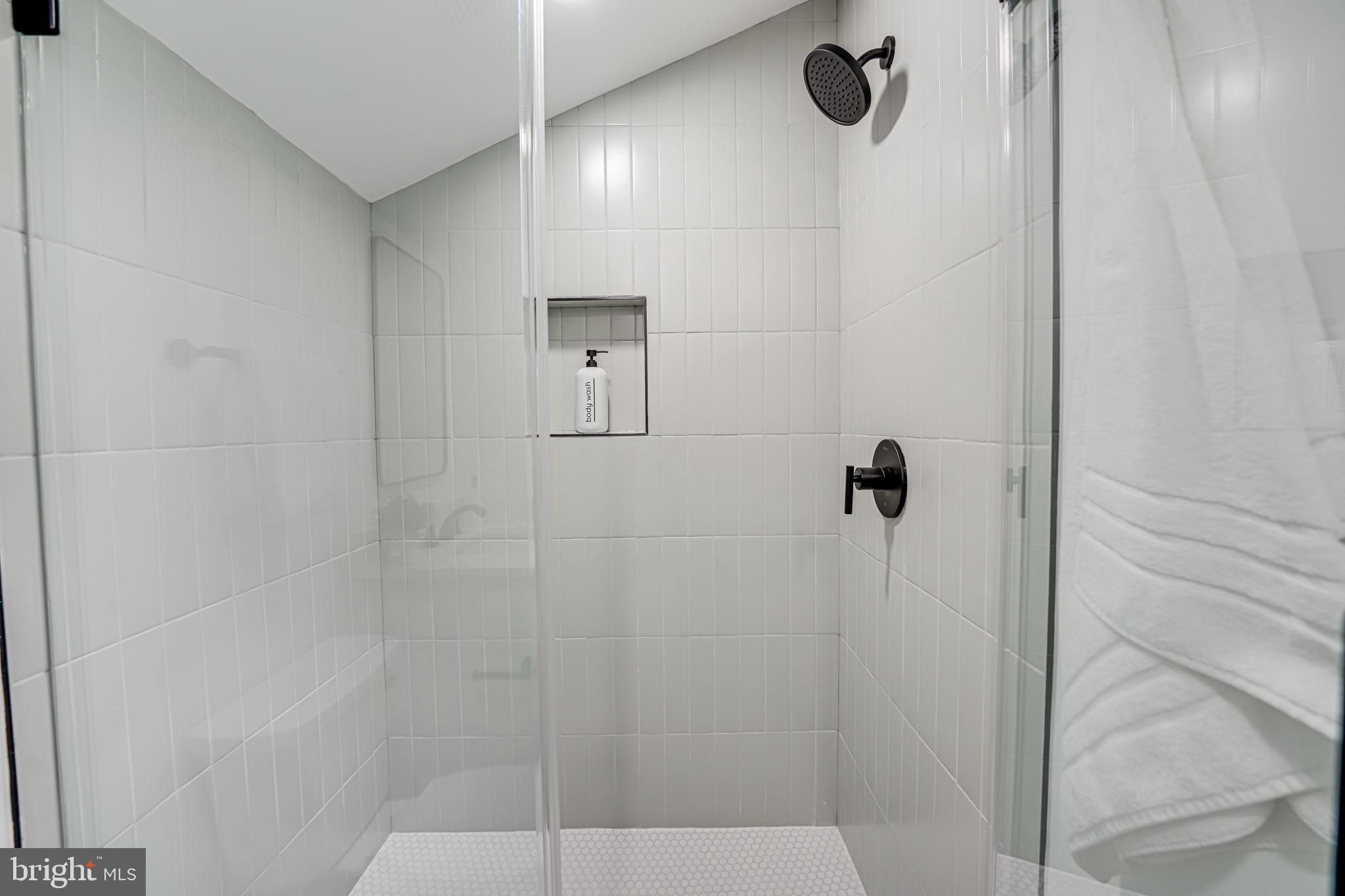 Real estate listing preview #42