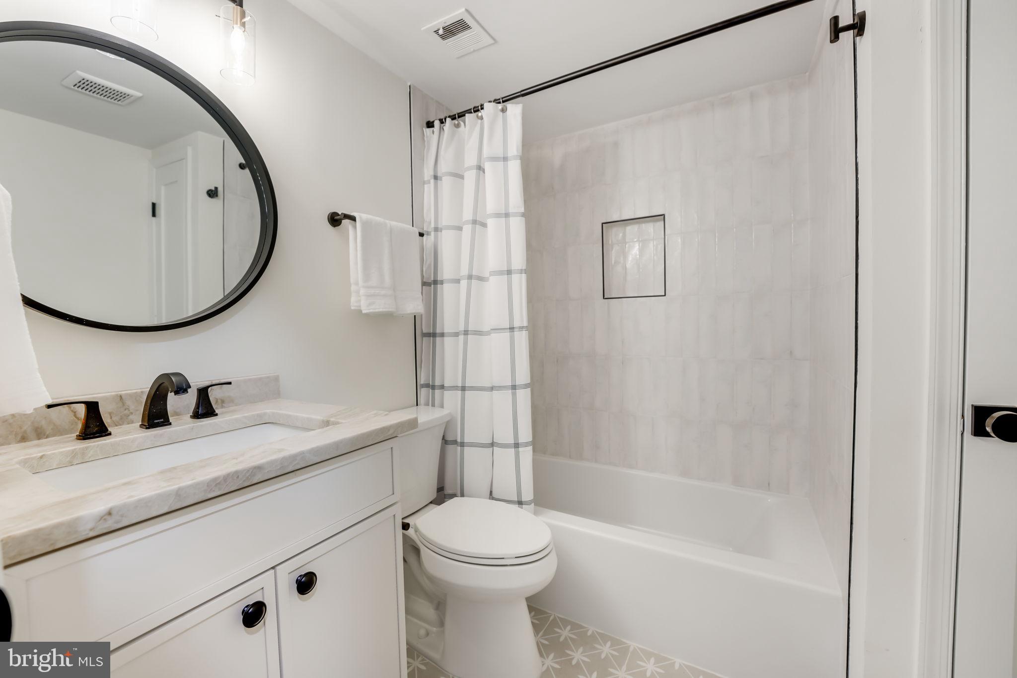 Real estate listing preview #10