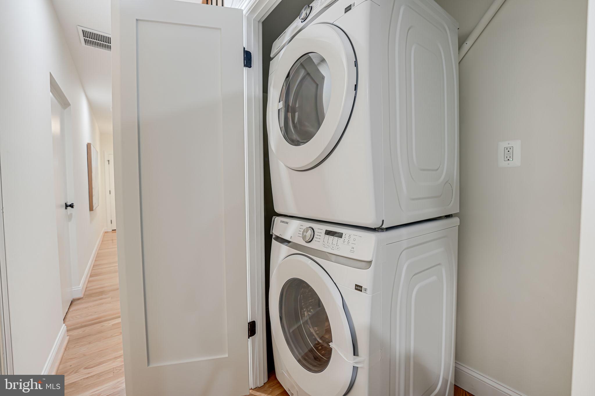 Real estate listing preview #11