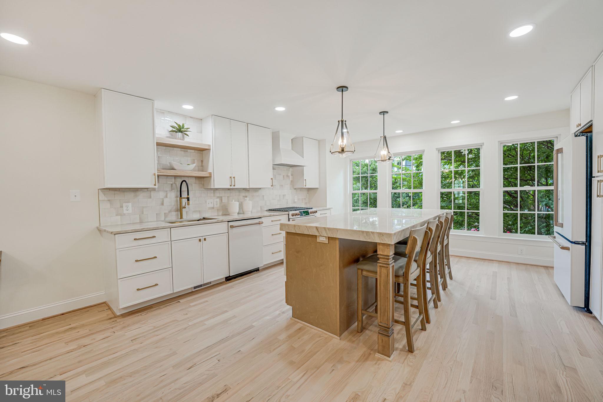 Real estate listing preview #15