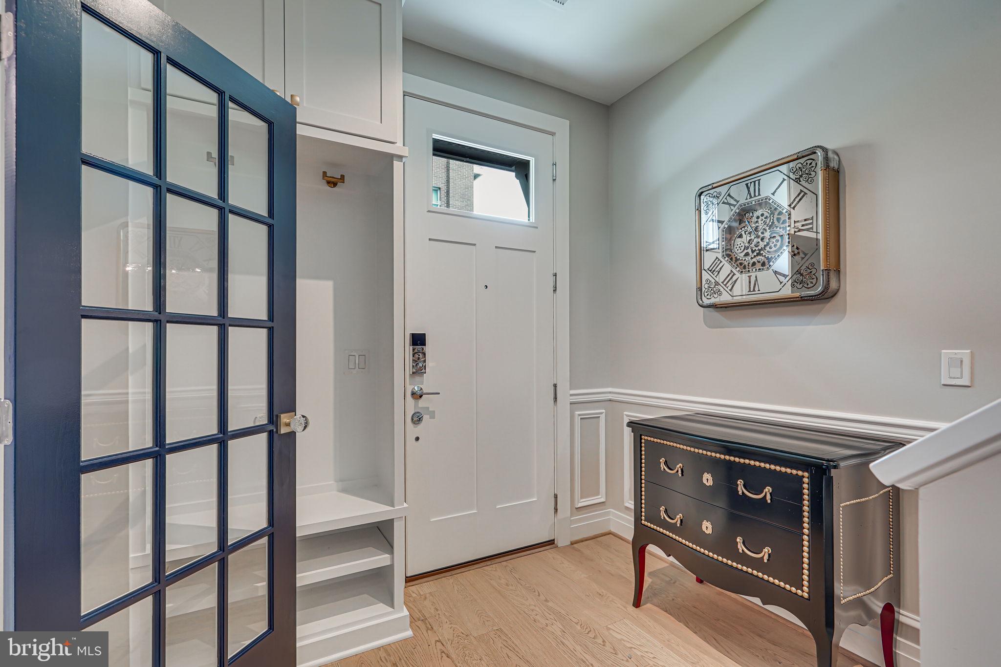 Real estate listing preview #3