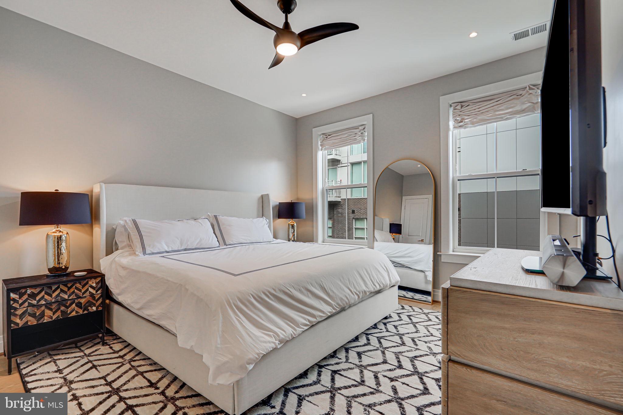 Real estate listing preview #16