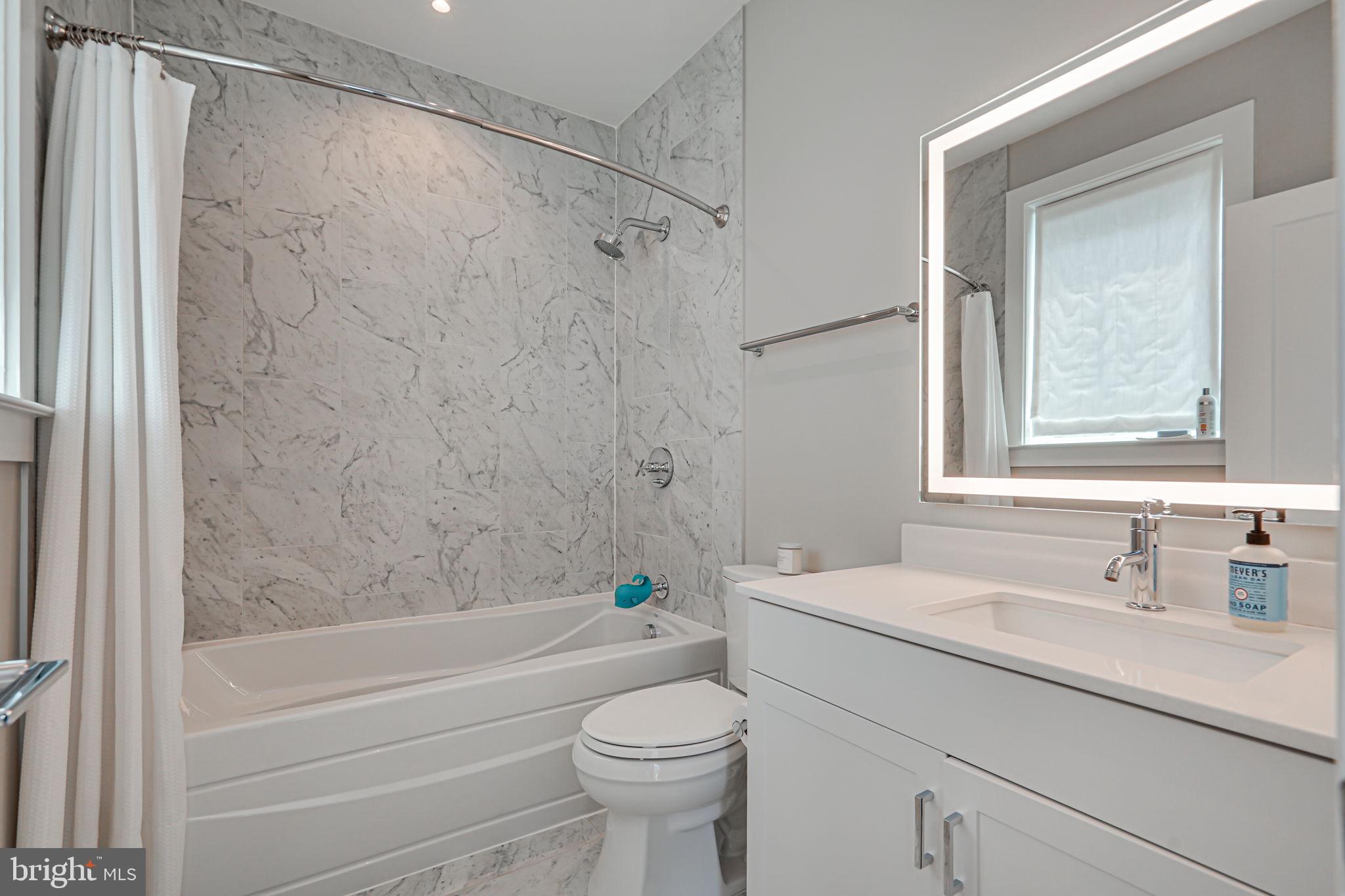 Real estate listing preview #24