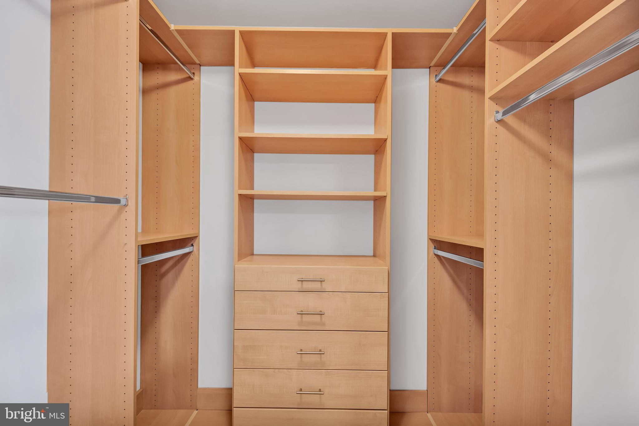 Real estate listing preview #26