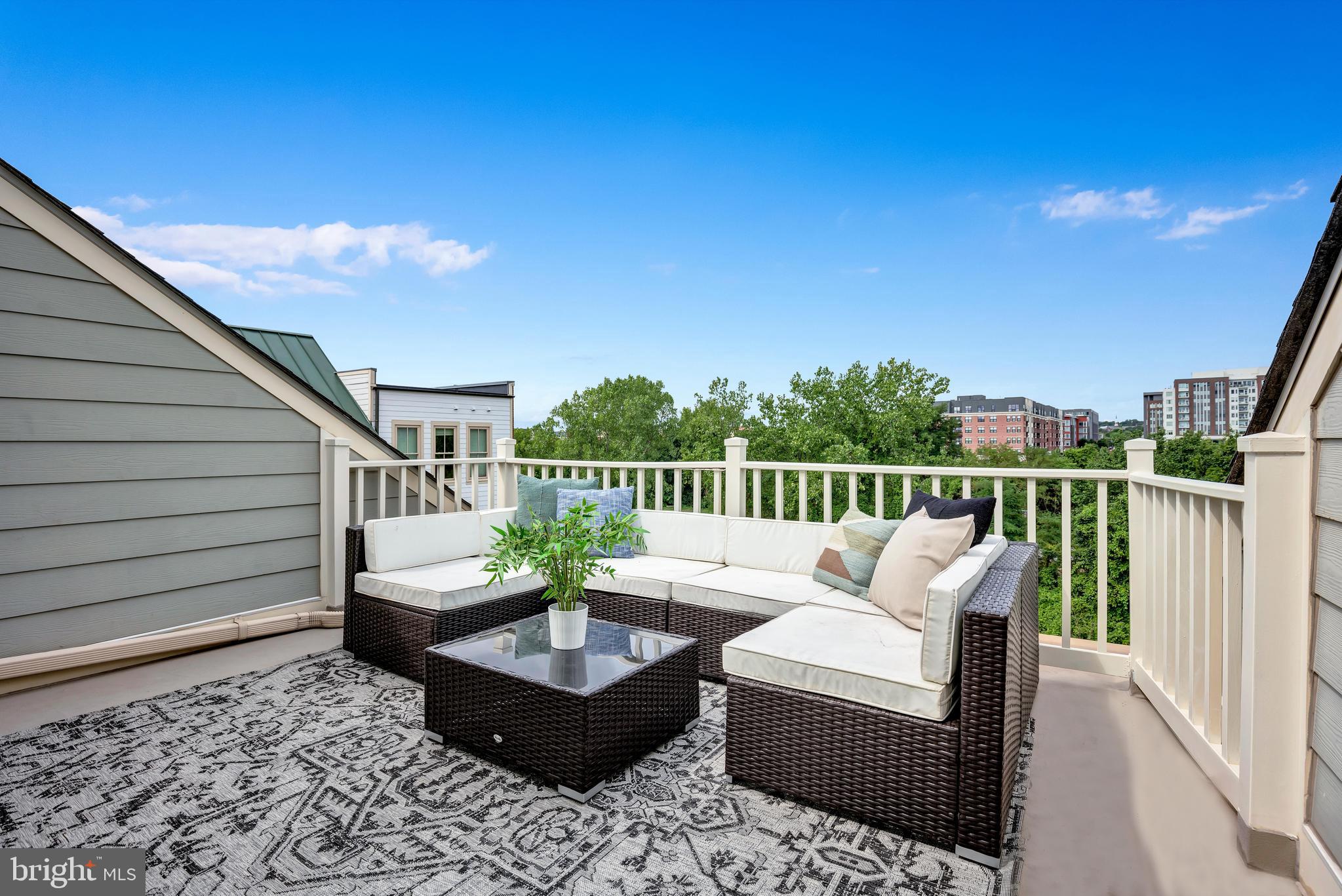 Real estate listing preview #39