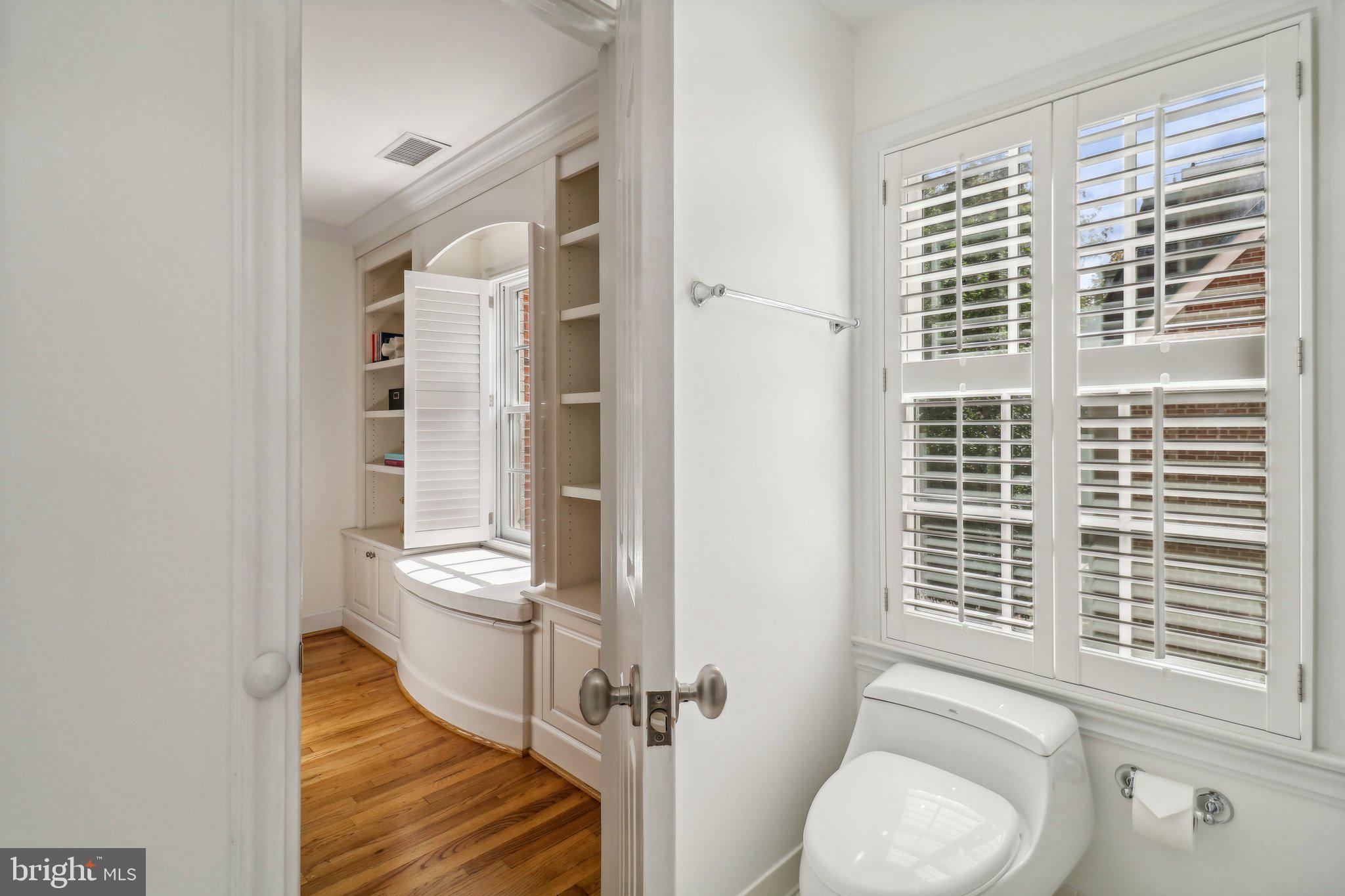 Real estate listing preview #33