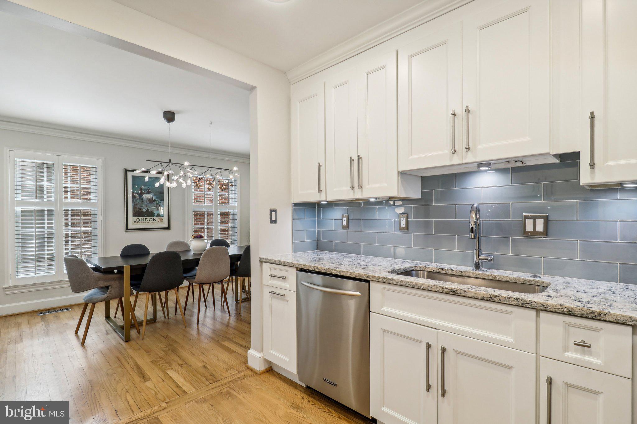 Real estate listing preview #16