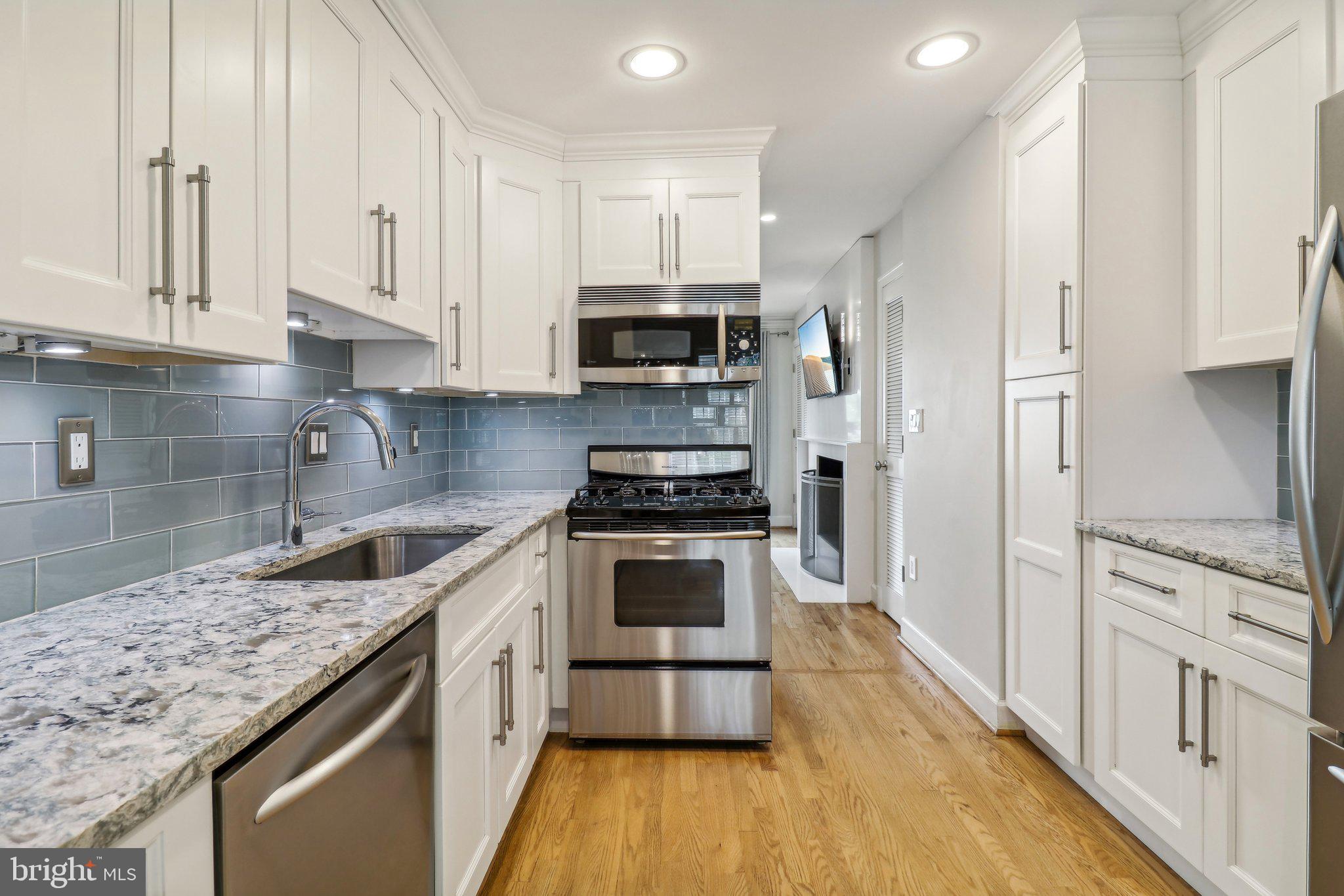 Real estate listing preview #17