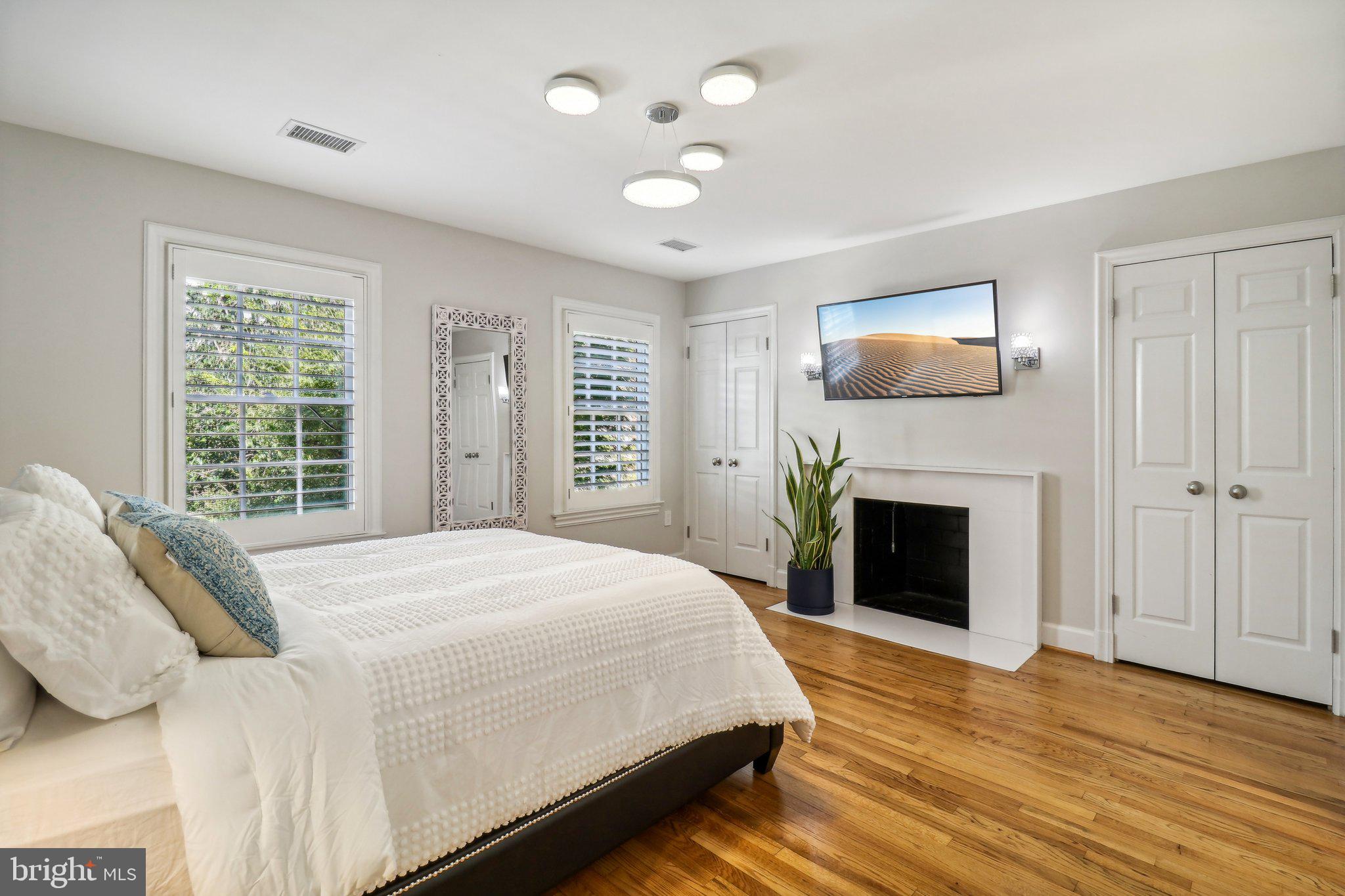 Real estate listing preview #25