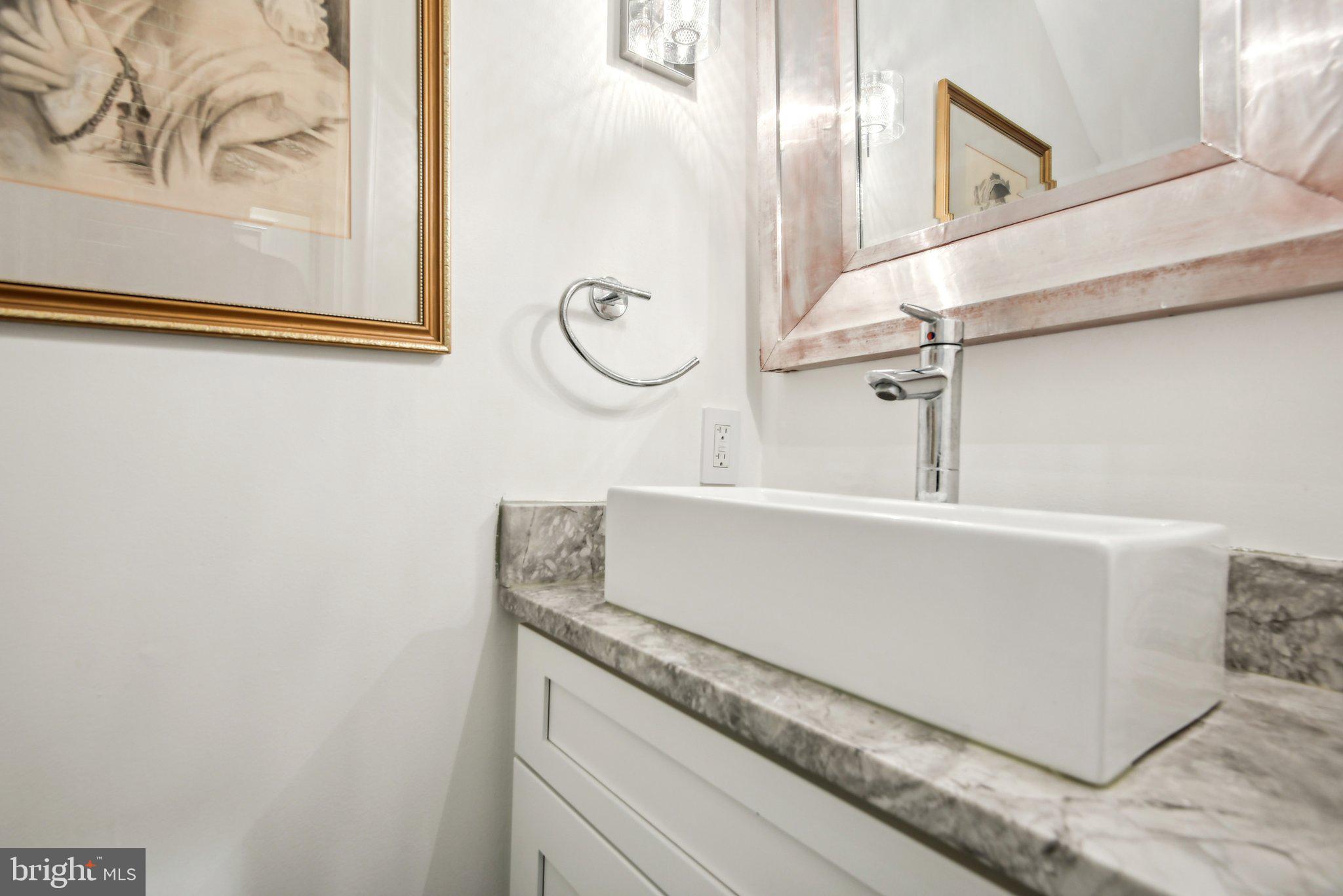 Real estate listing preview #11