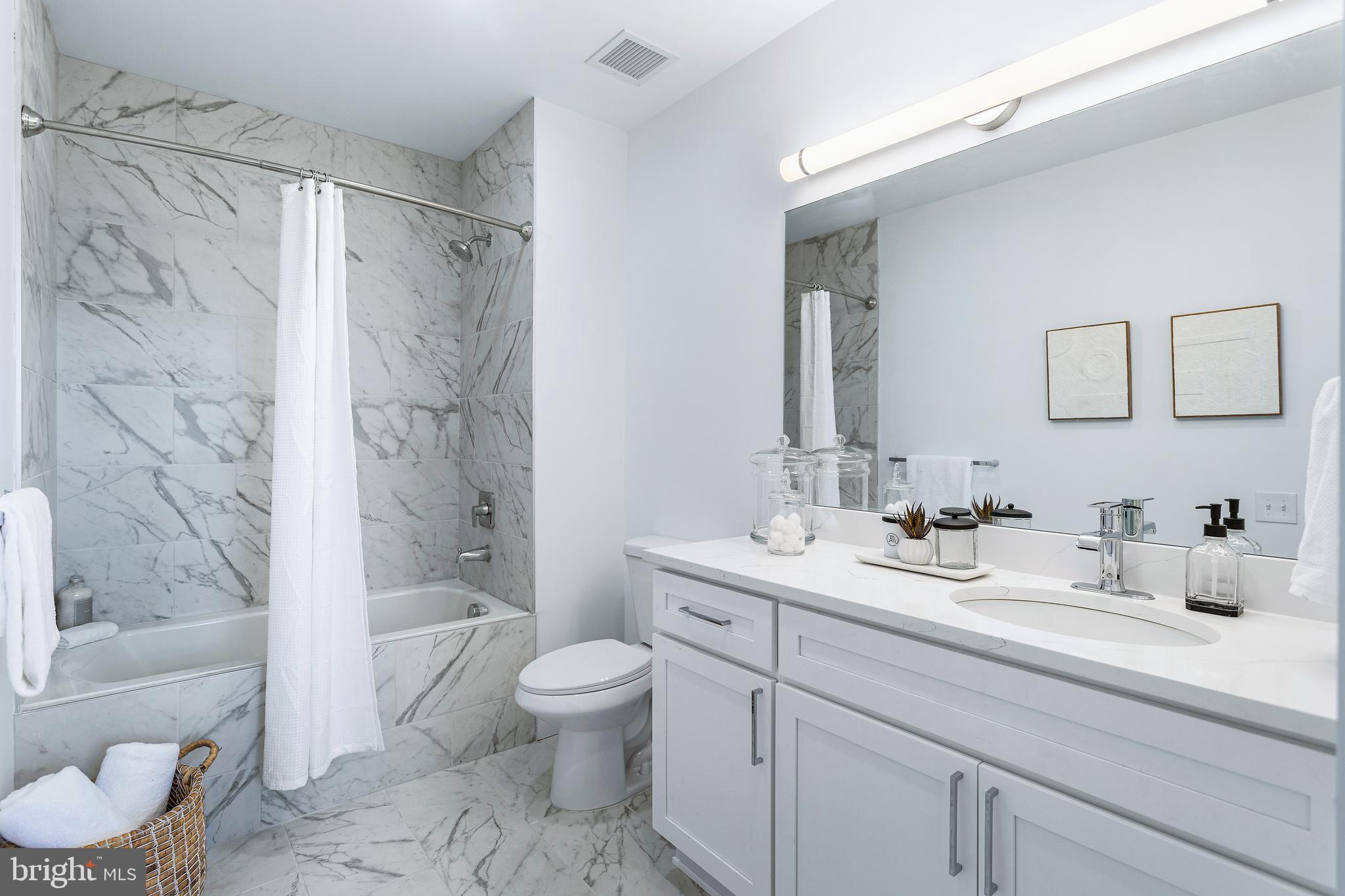 Real estate listing preview #14