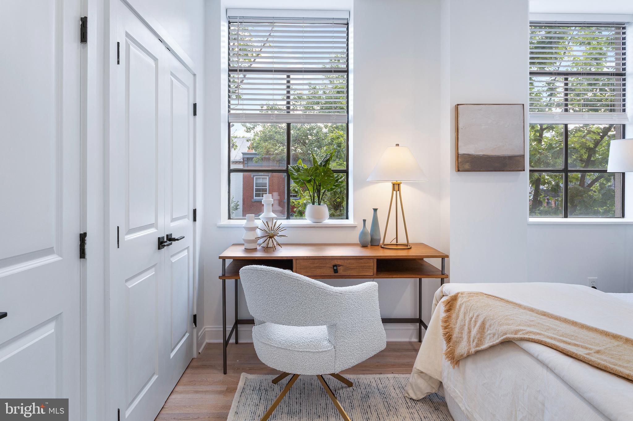 Real estate listing preview #18