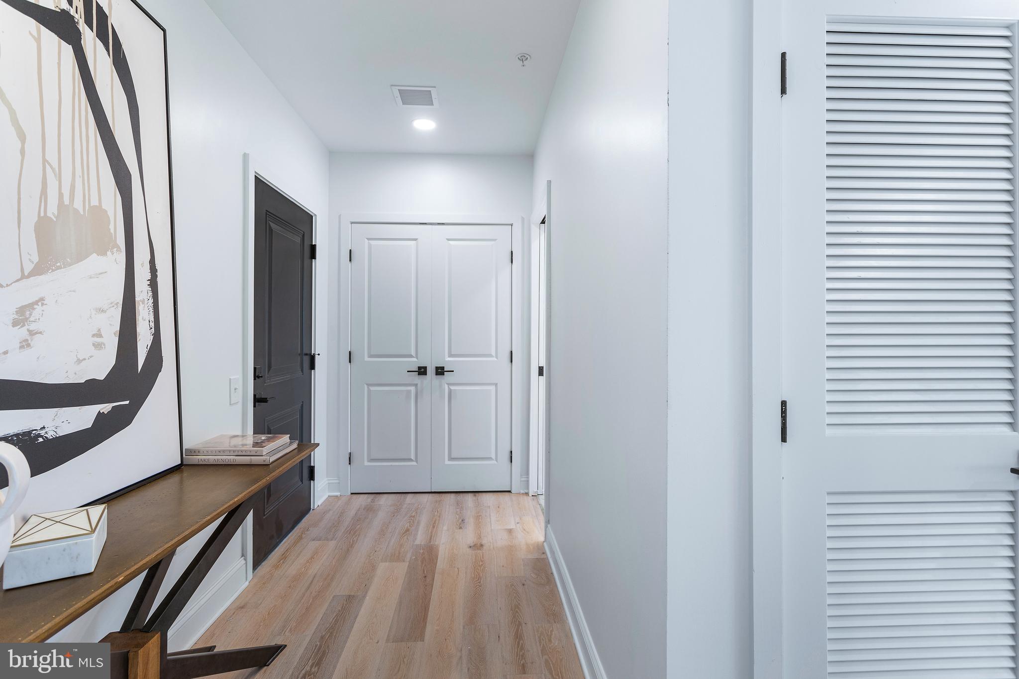 Real estate listing preview #16