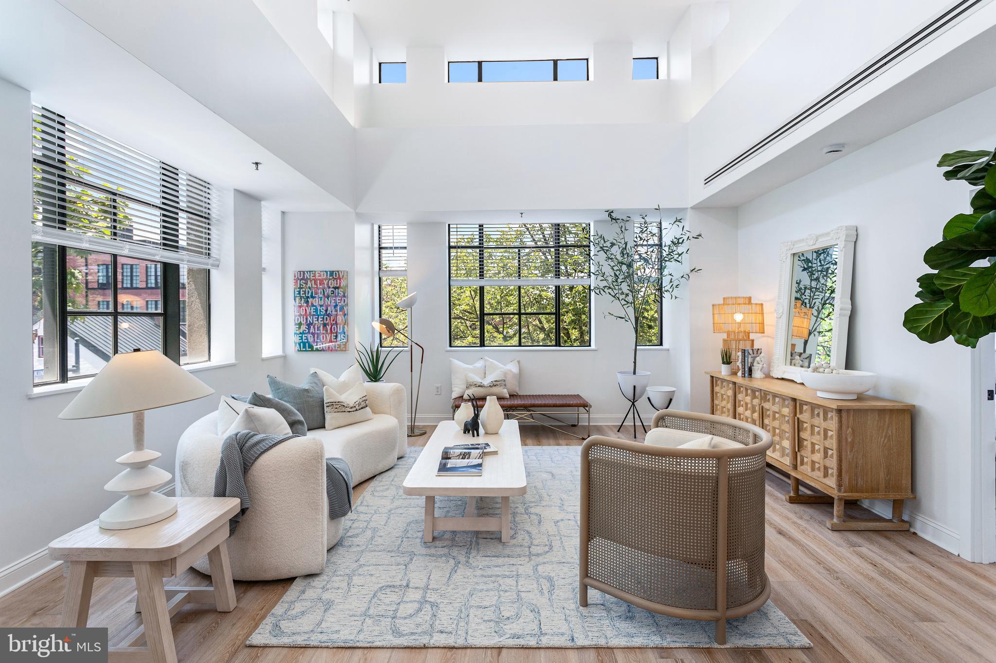 Real estate listing preview #1