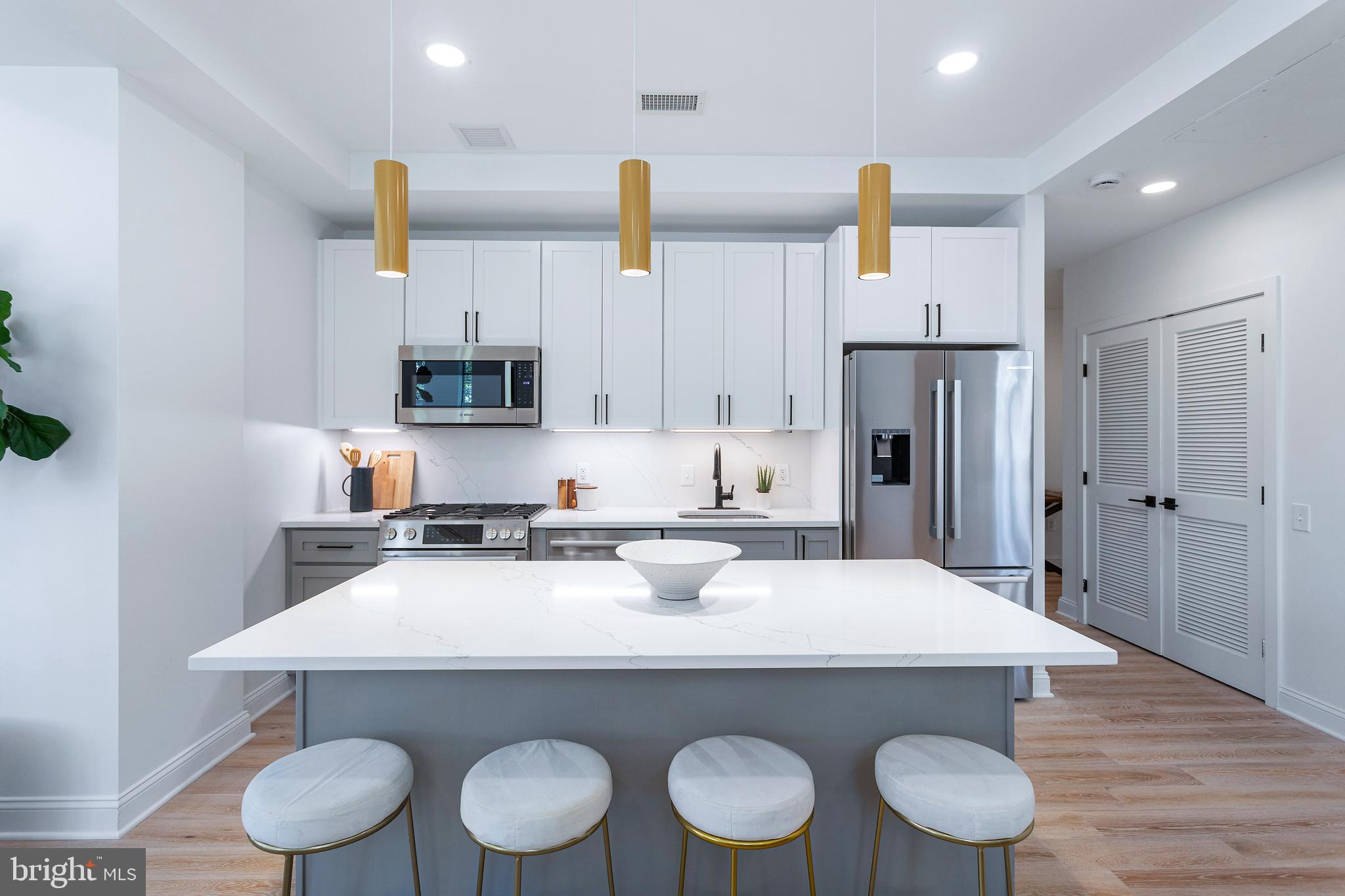 Real estate listing preview #7