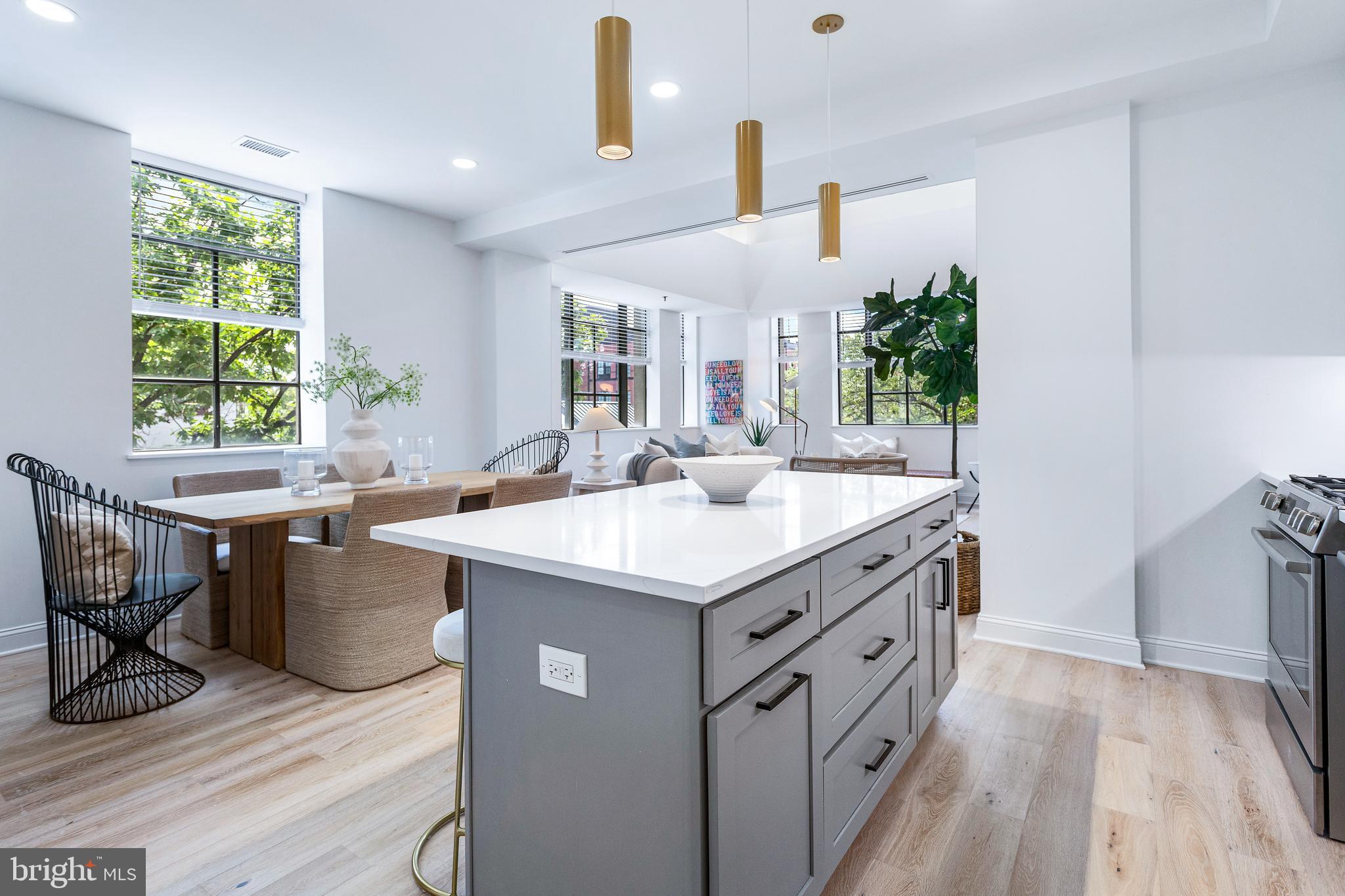 Real estate listing preview #9