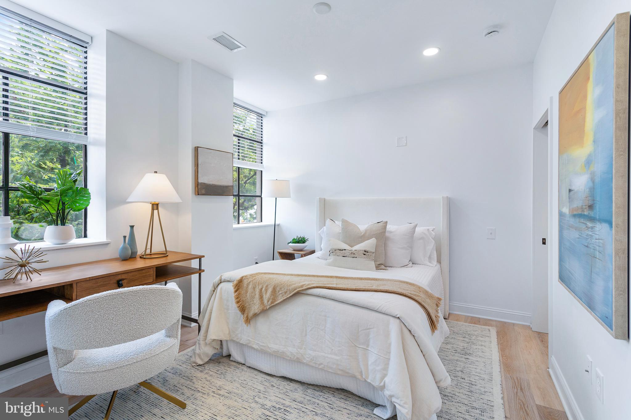 Real estate listing preview #17