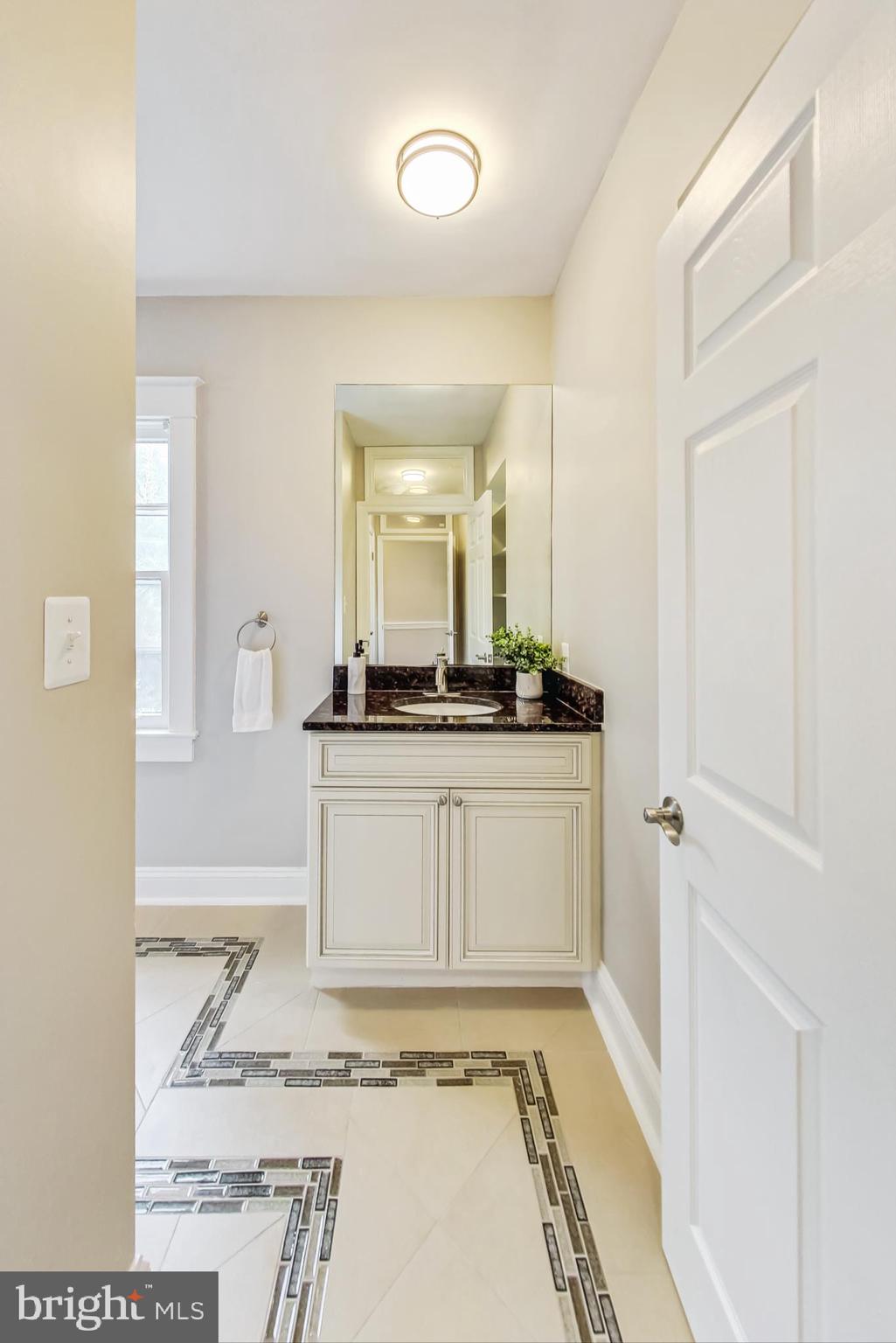 Real estate listing preview #20