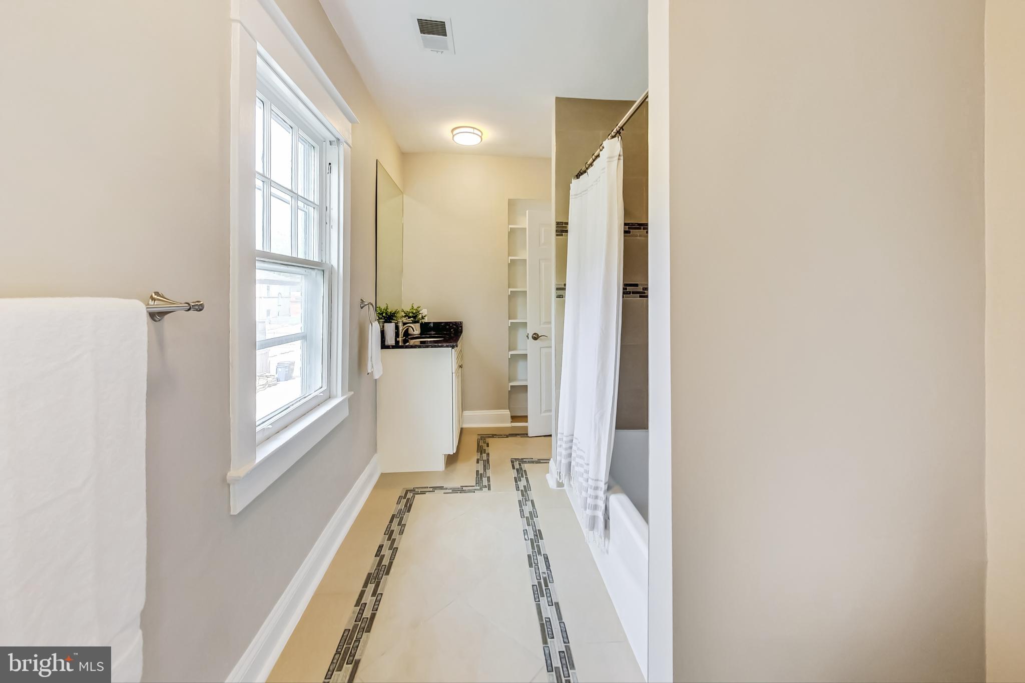 Real estate listing preview #19