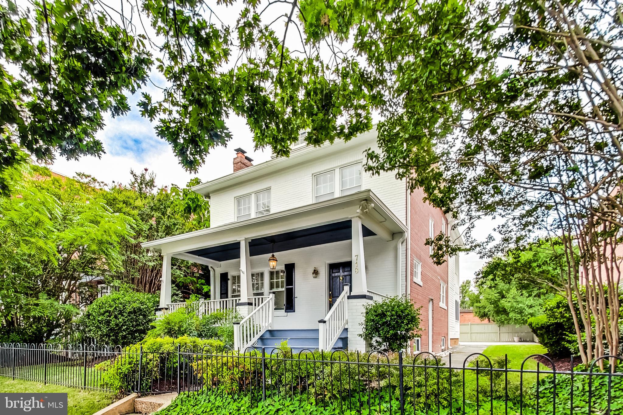 Real estate listing preview #32