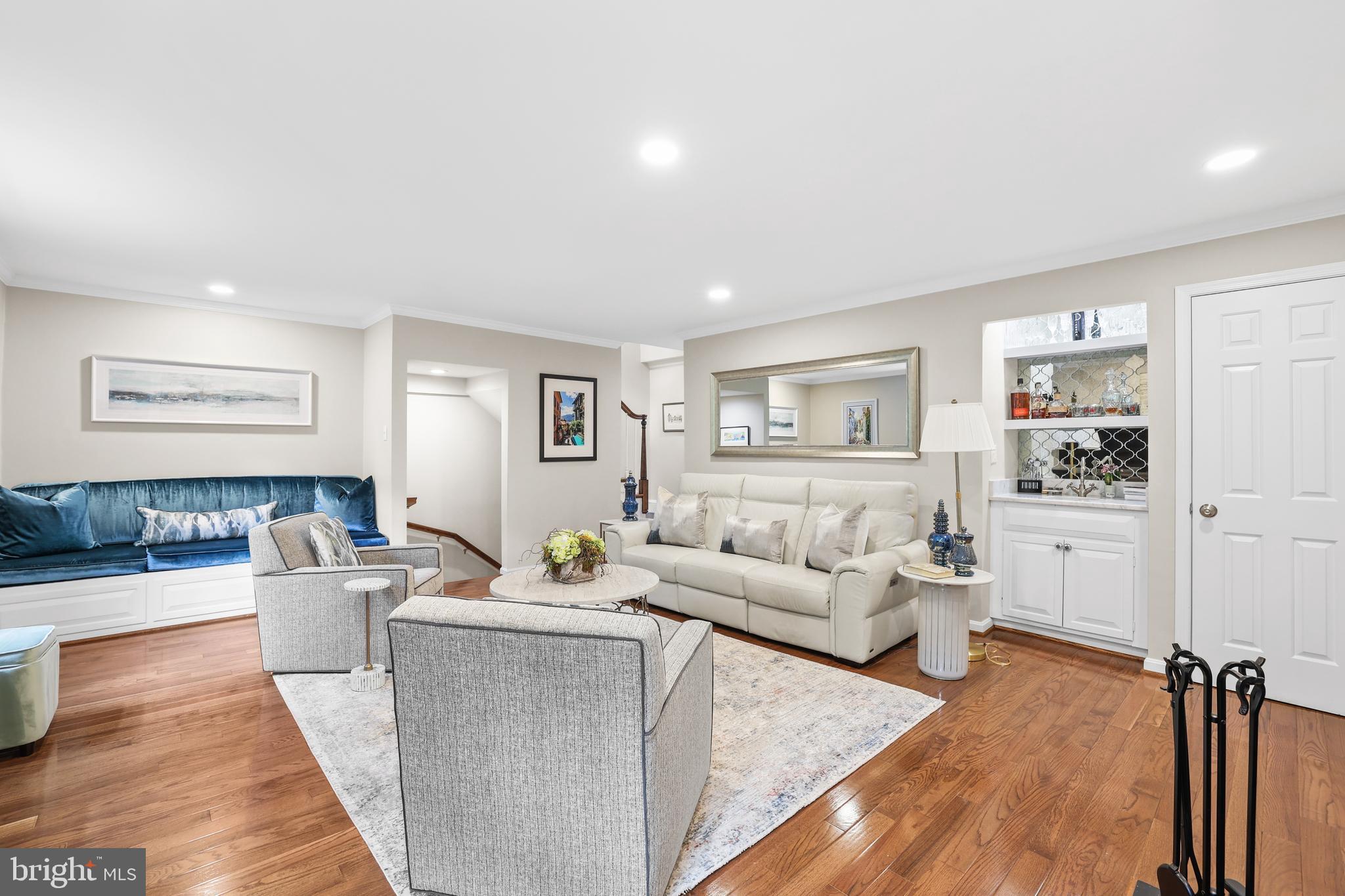 Real estate listing preview #7