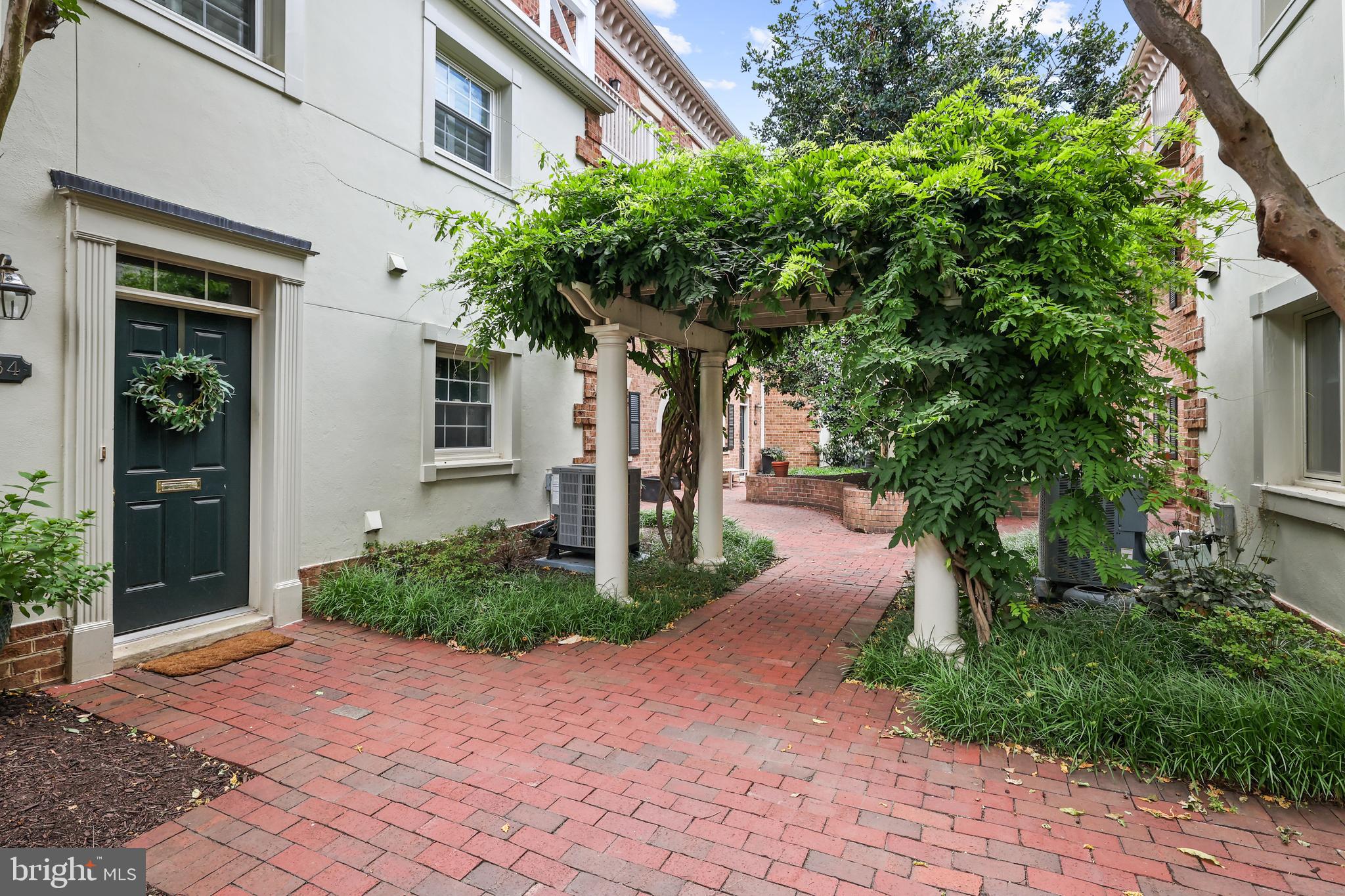 Real estate listing preview #37