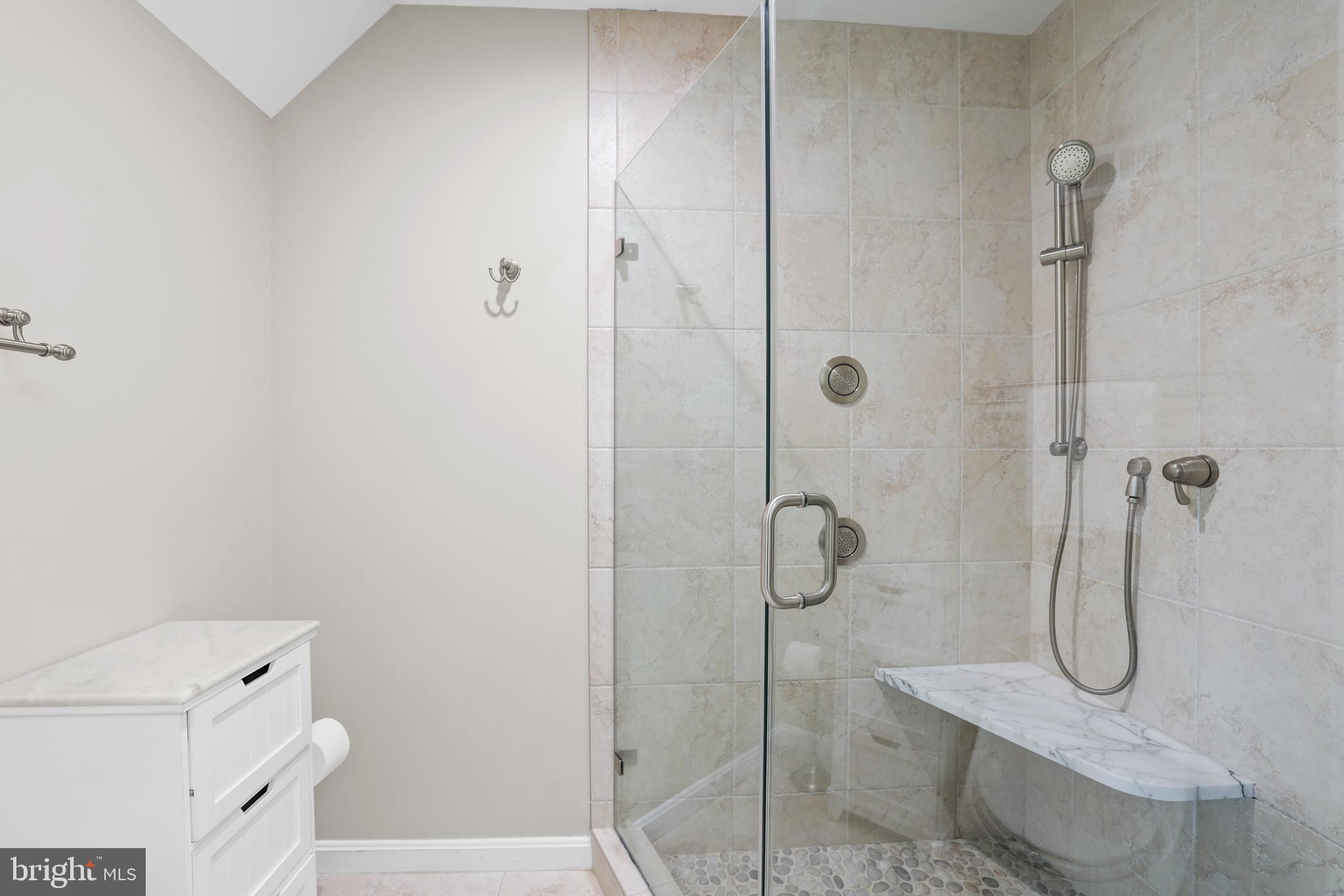 Real estate listing preview #23