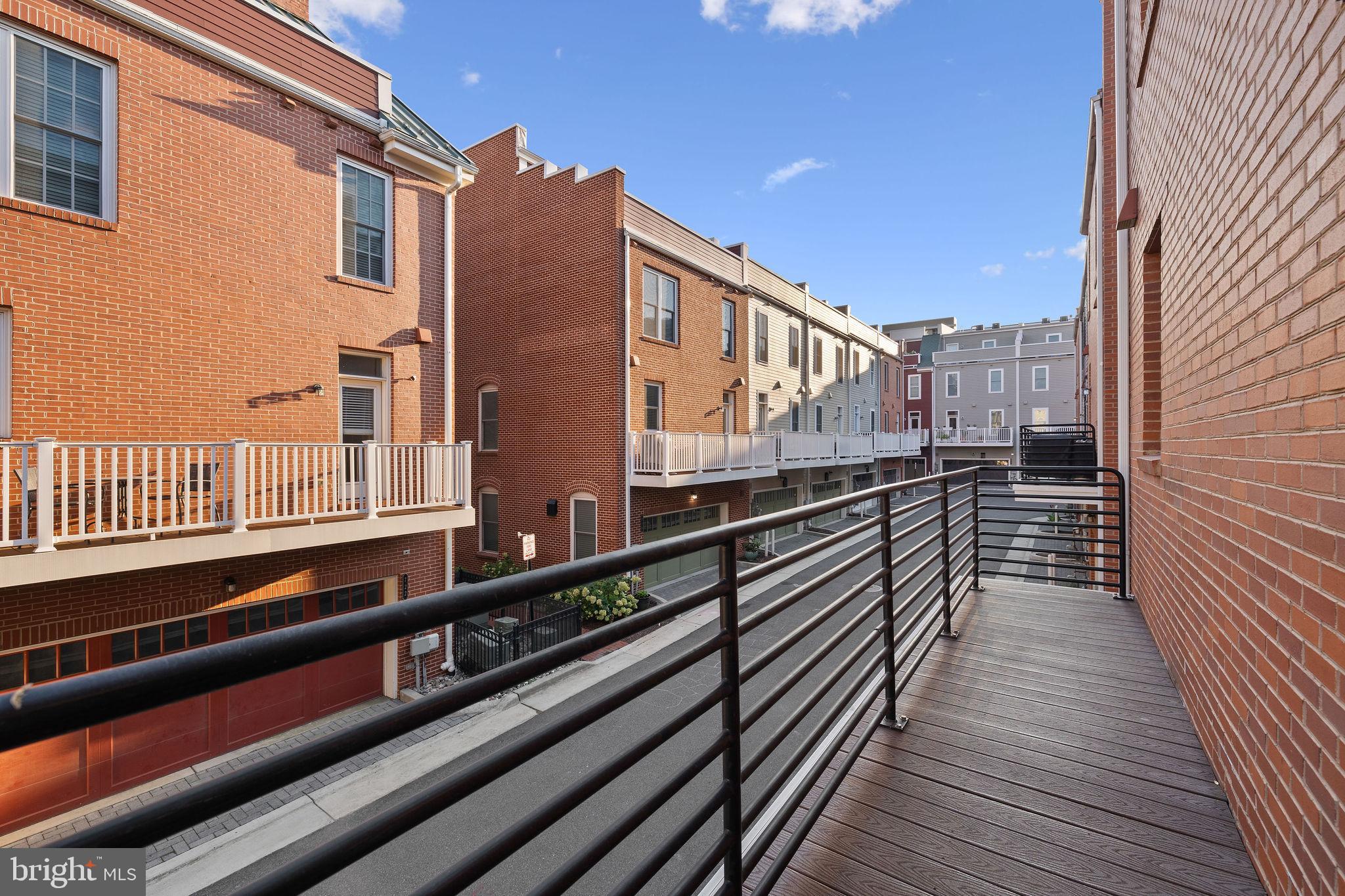 Real estate listing preview #14