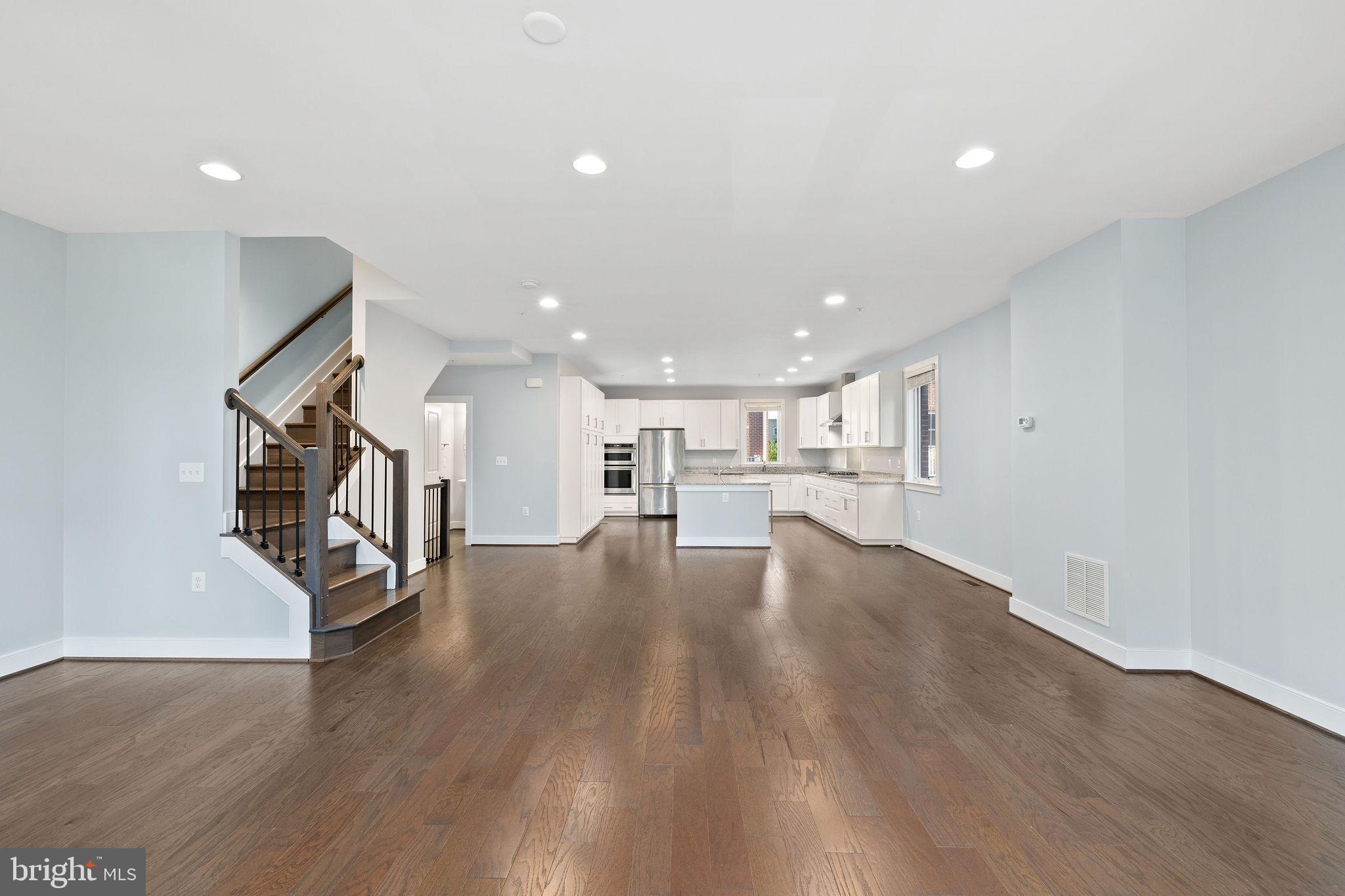 Real estate listing preview #5