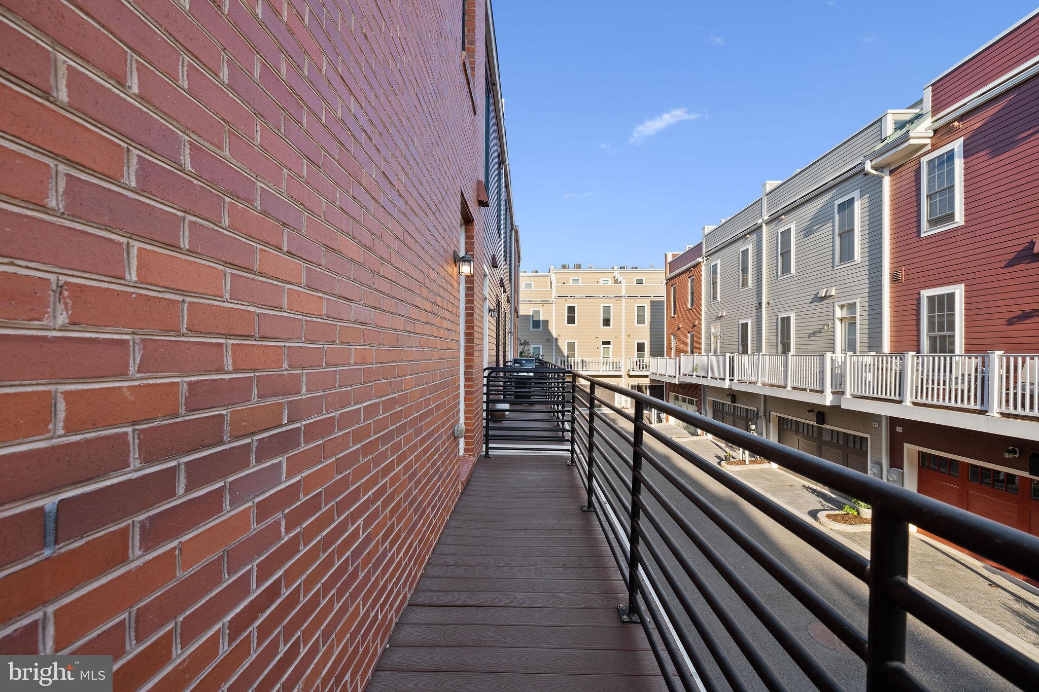 Real estate listing preview #15