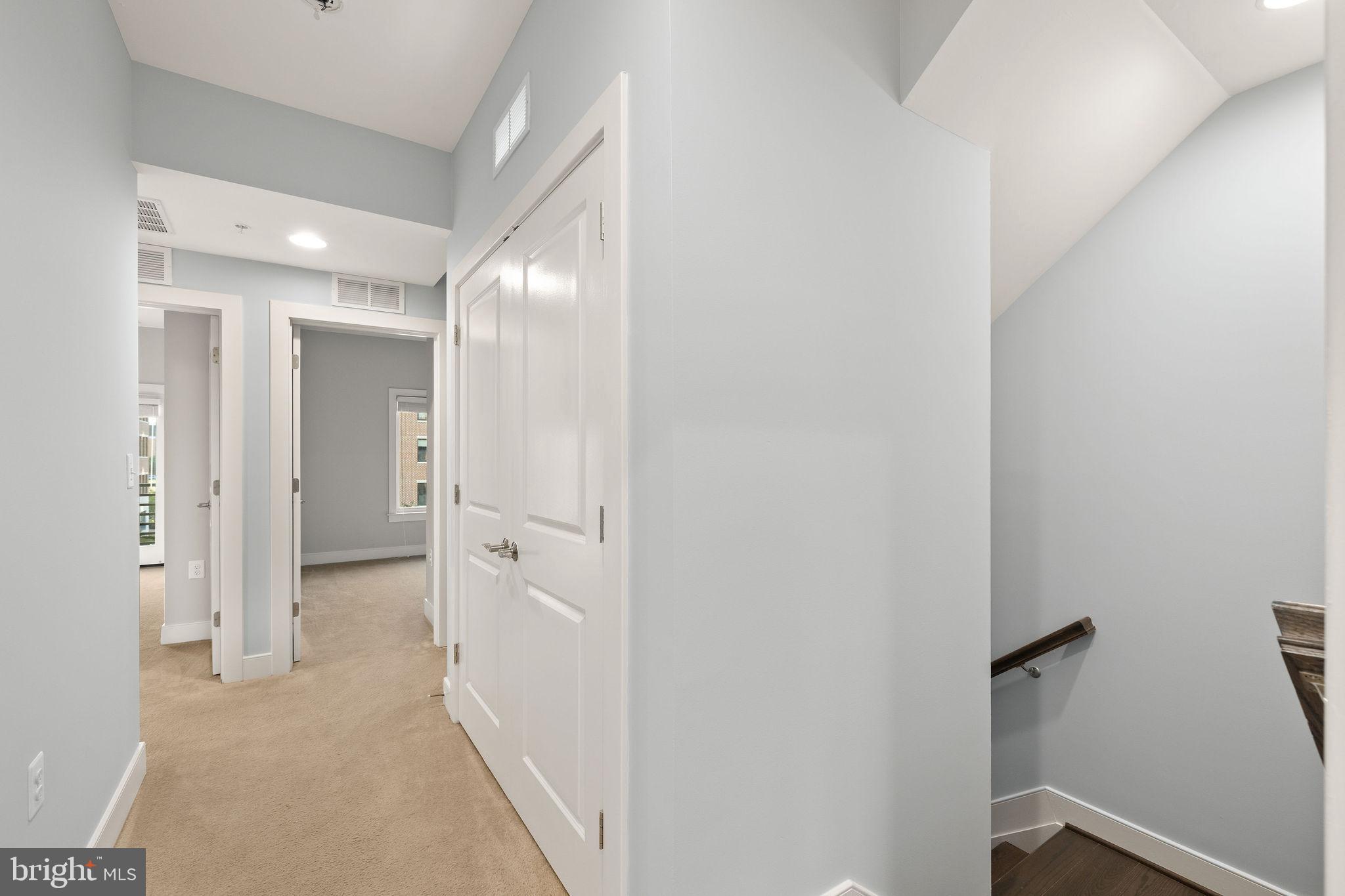 Real estate listing preview #17