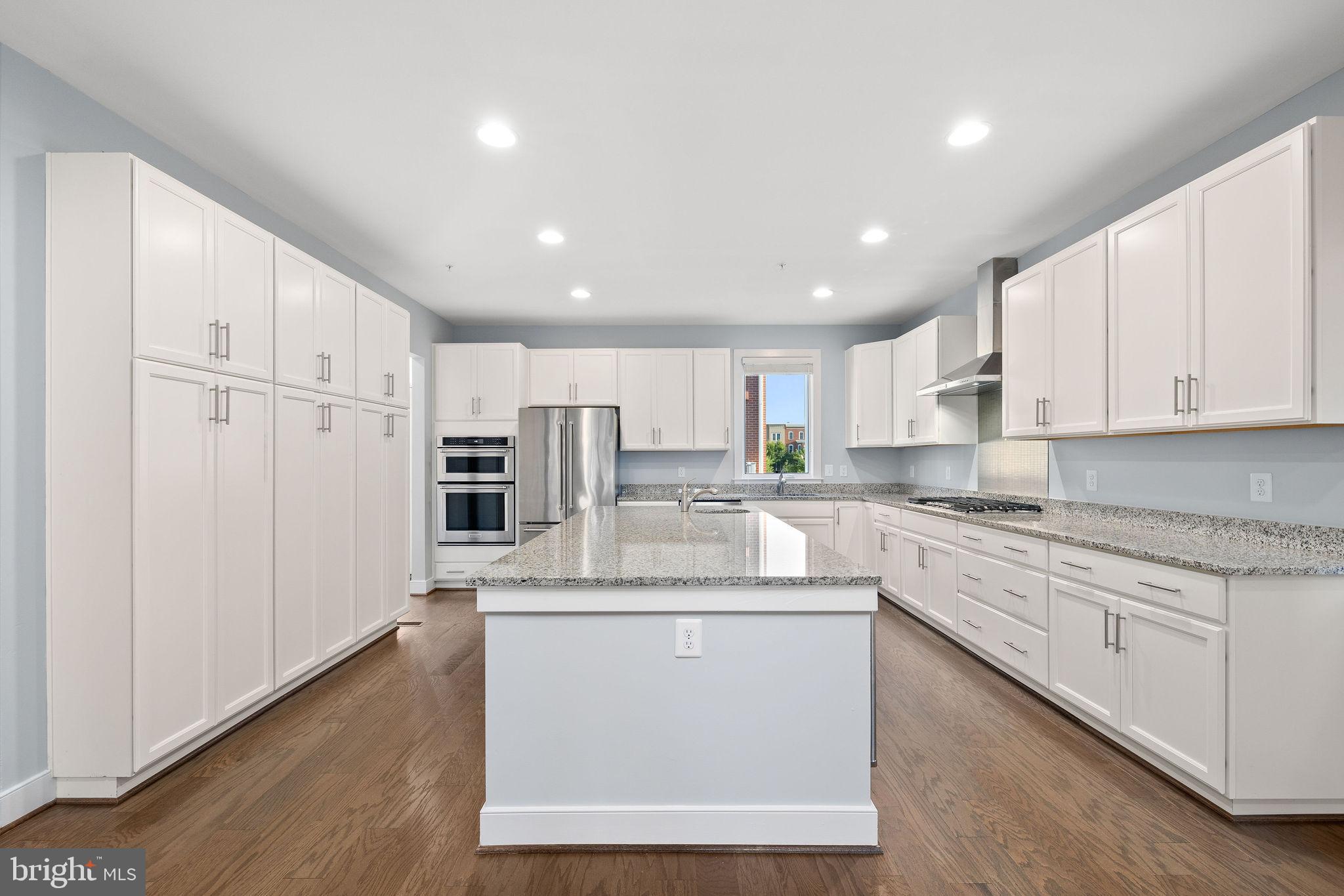 Real estate listing preview #7