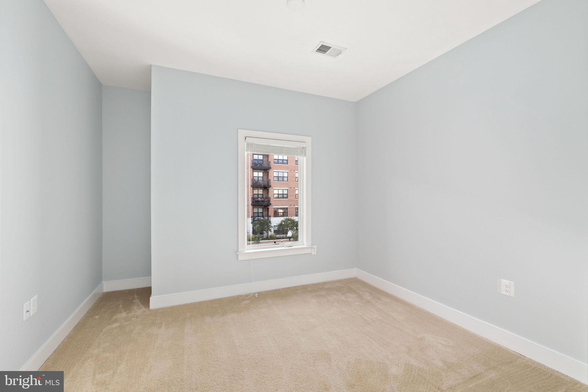 Real estate listing preview #32