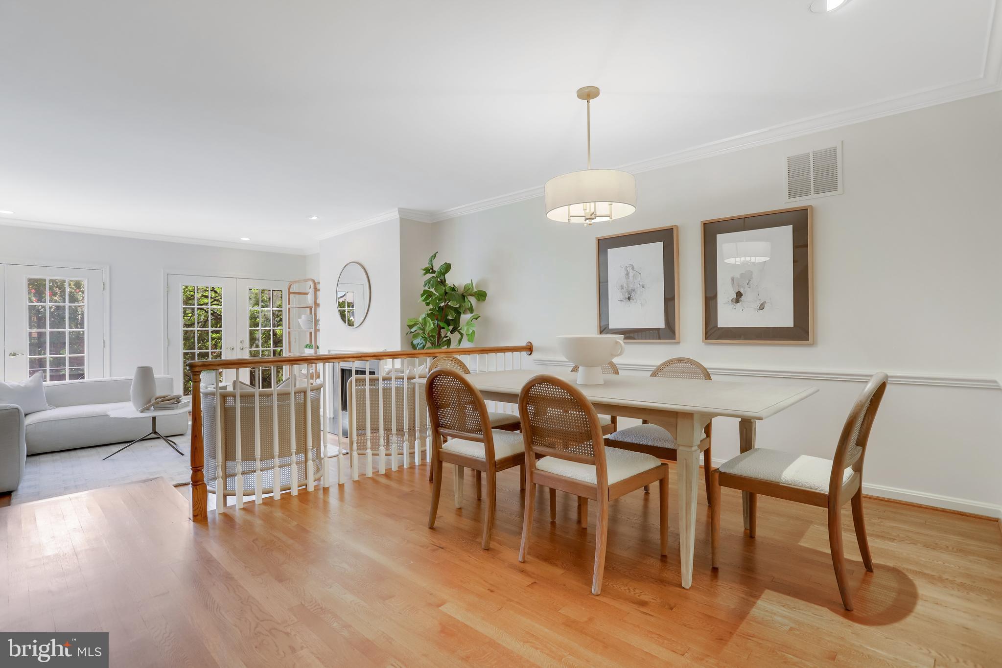 Real estate listing preview #16