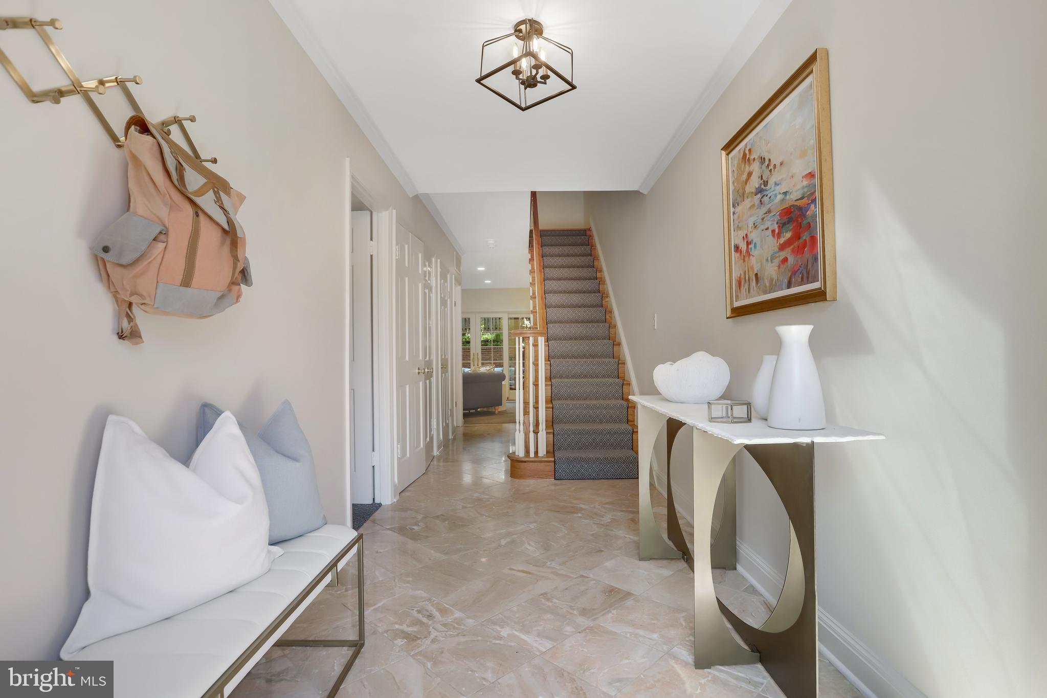 Real estate listing preview #3