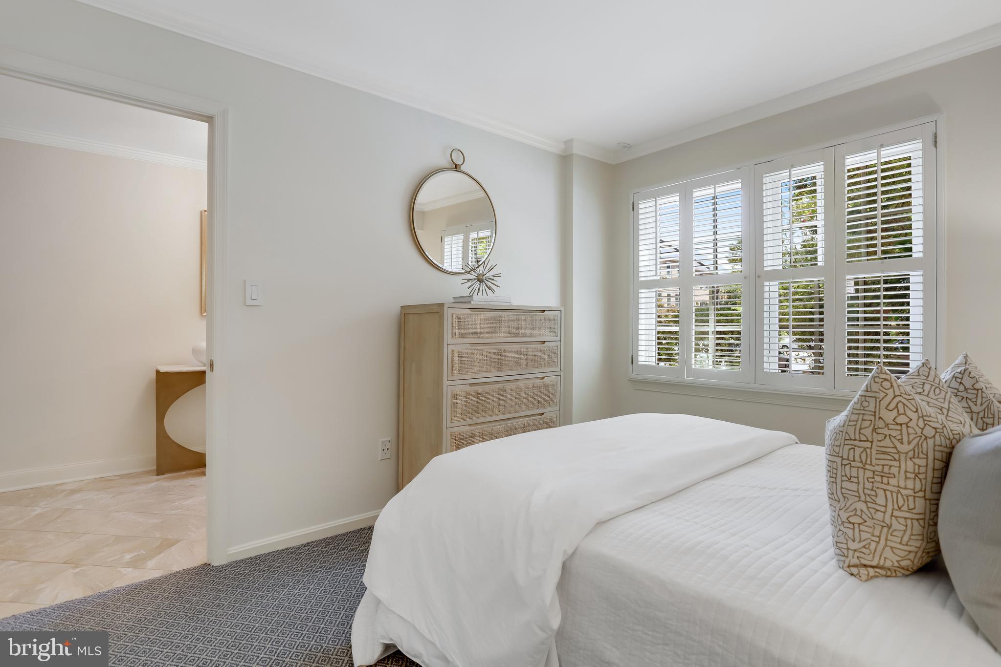 Real estate listing preview #42