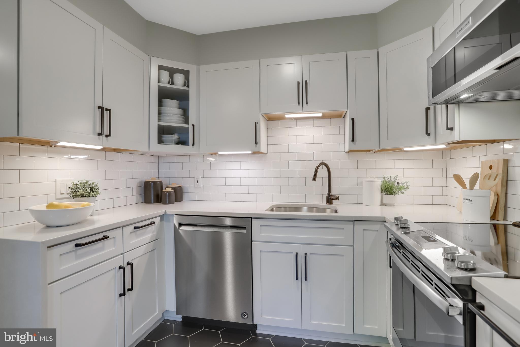 Real estate listing preview #10