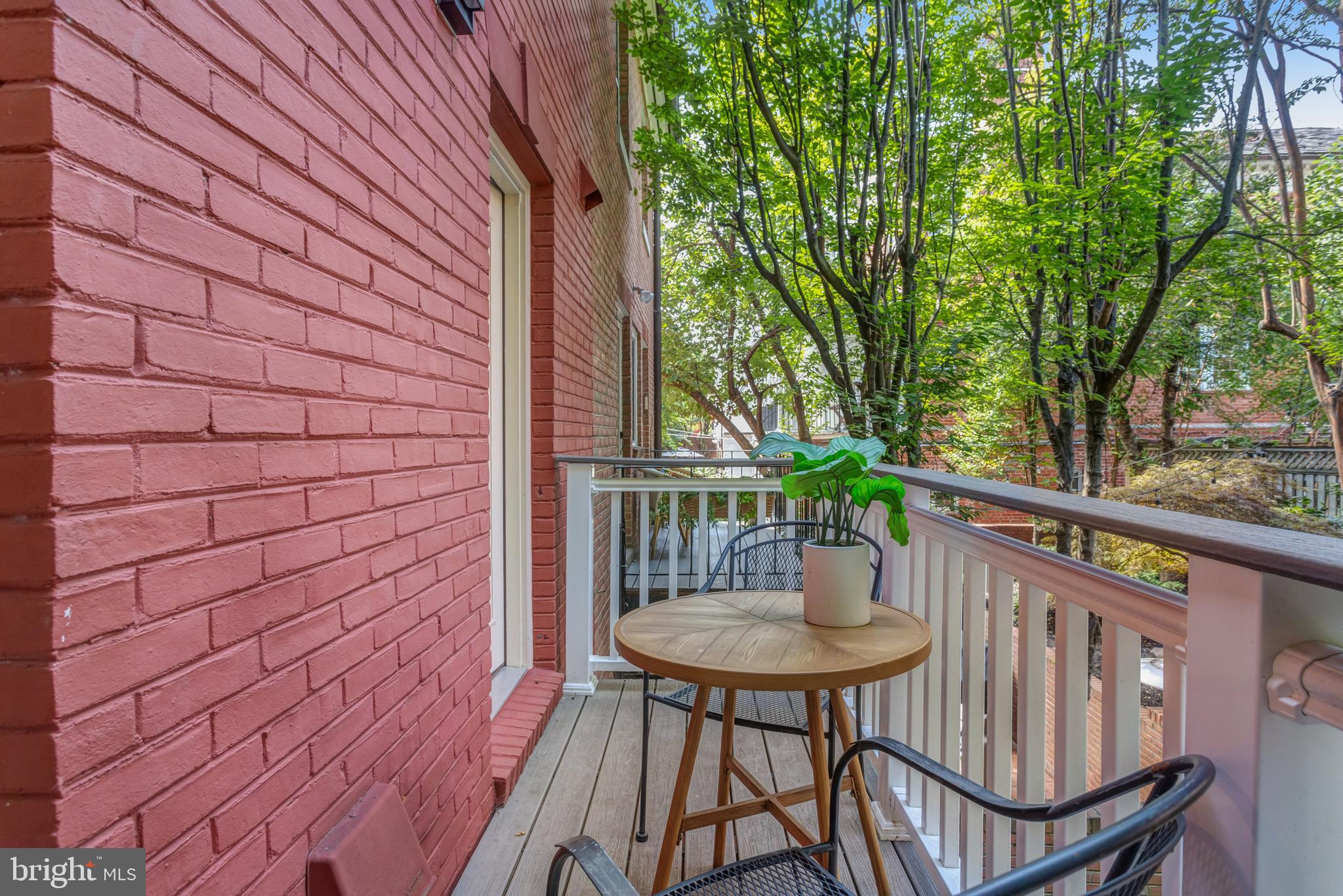 Real estate listing preview #52