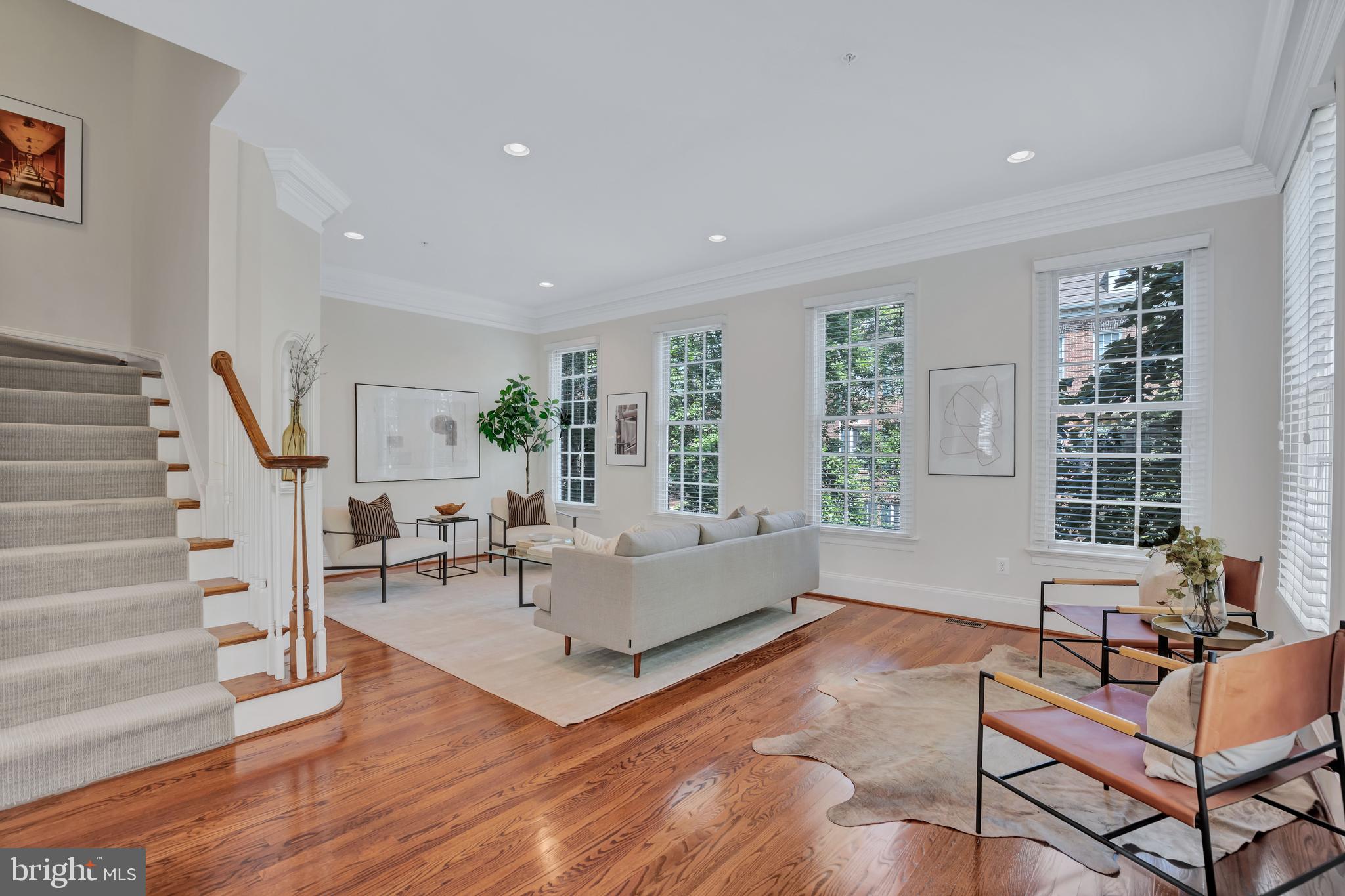 Real estate listing preview #7