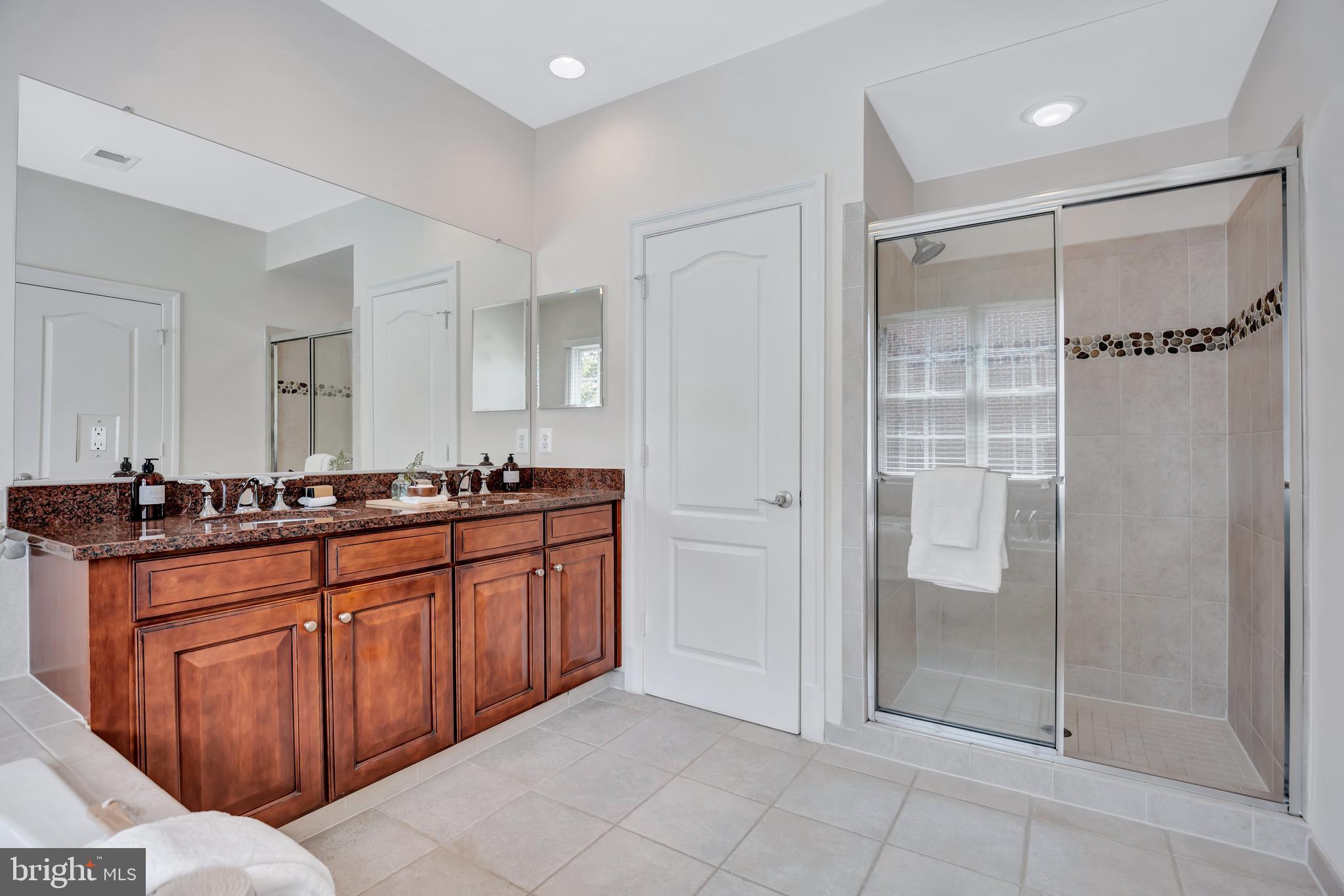 Real estate listing preview #24