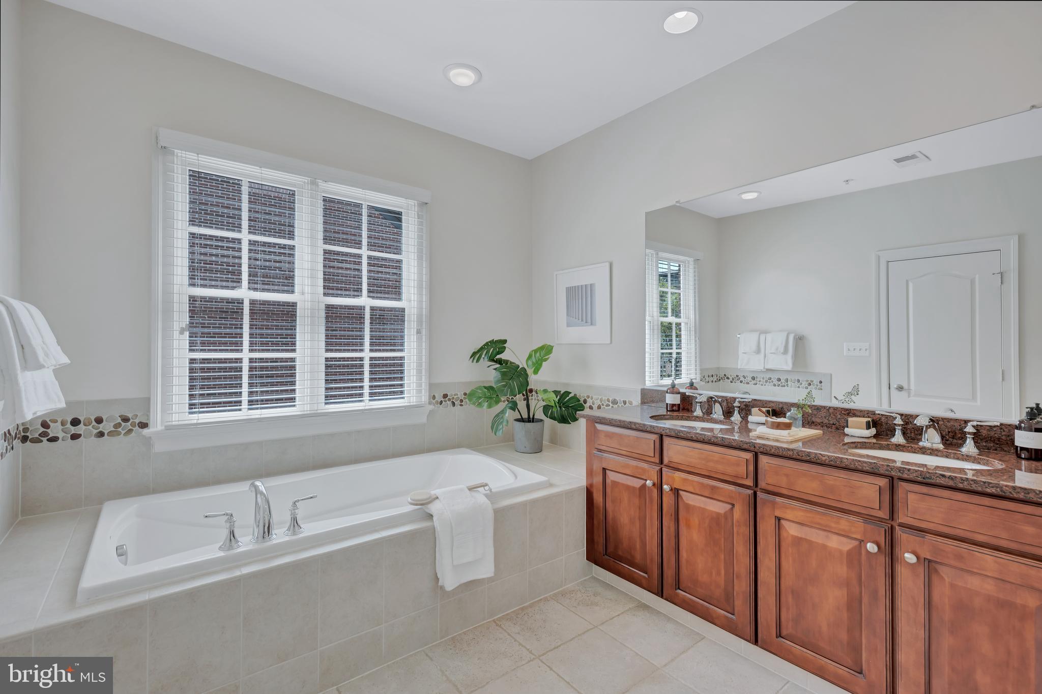 Real estate listing preview #23