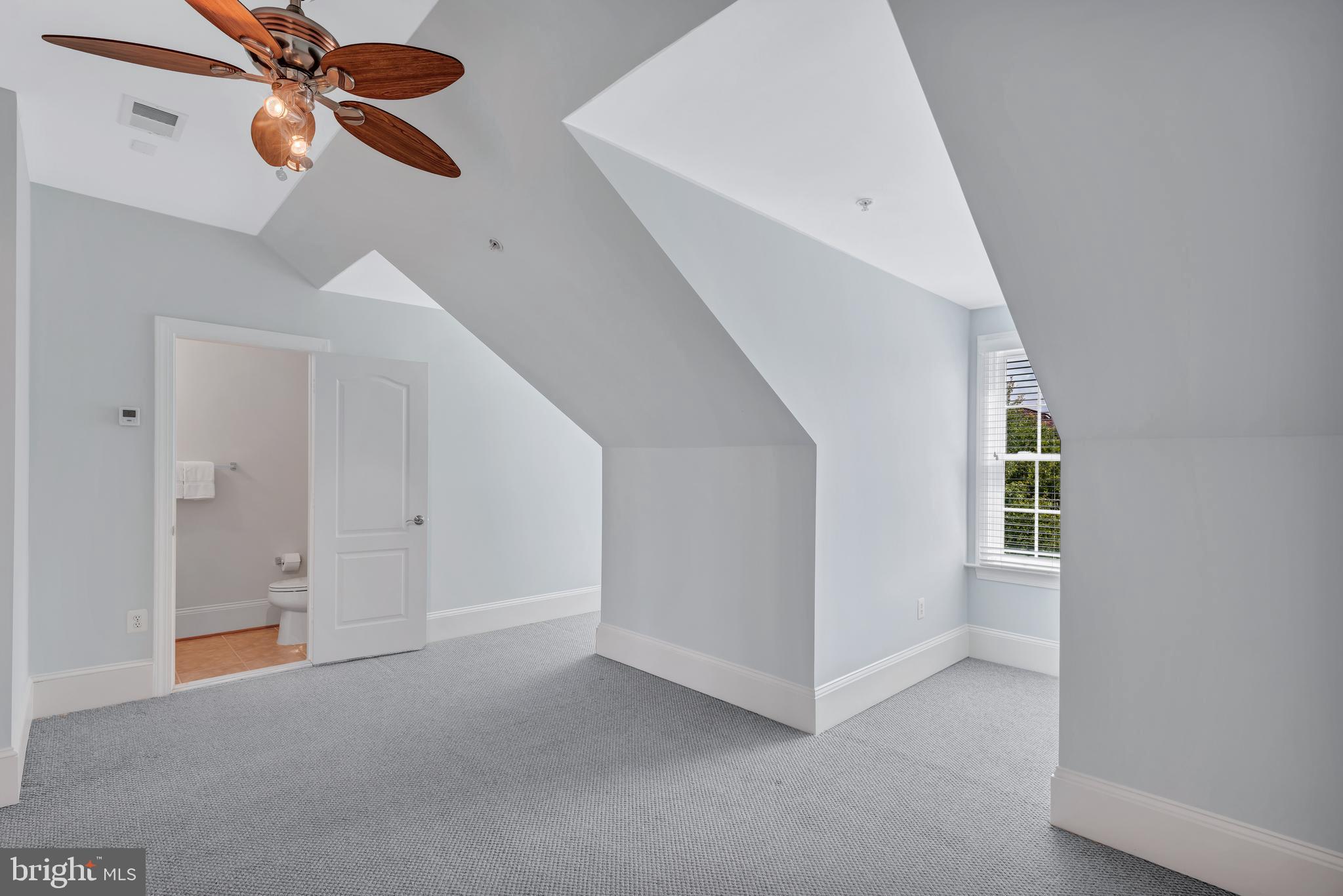 Real estate listing preview #37