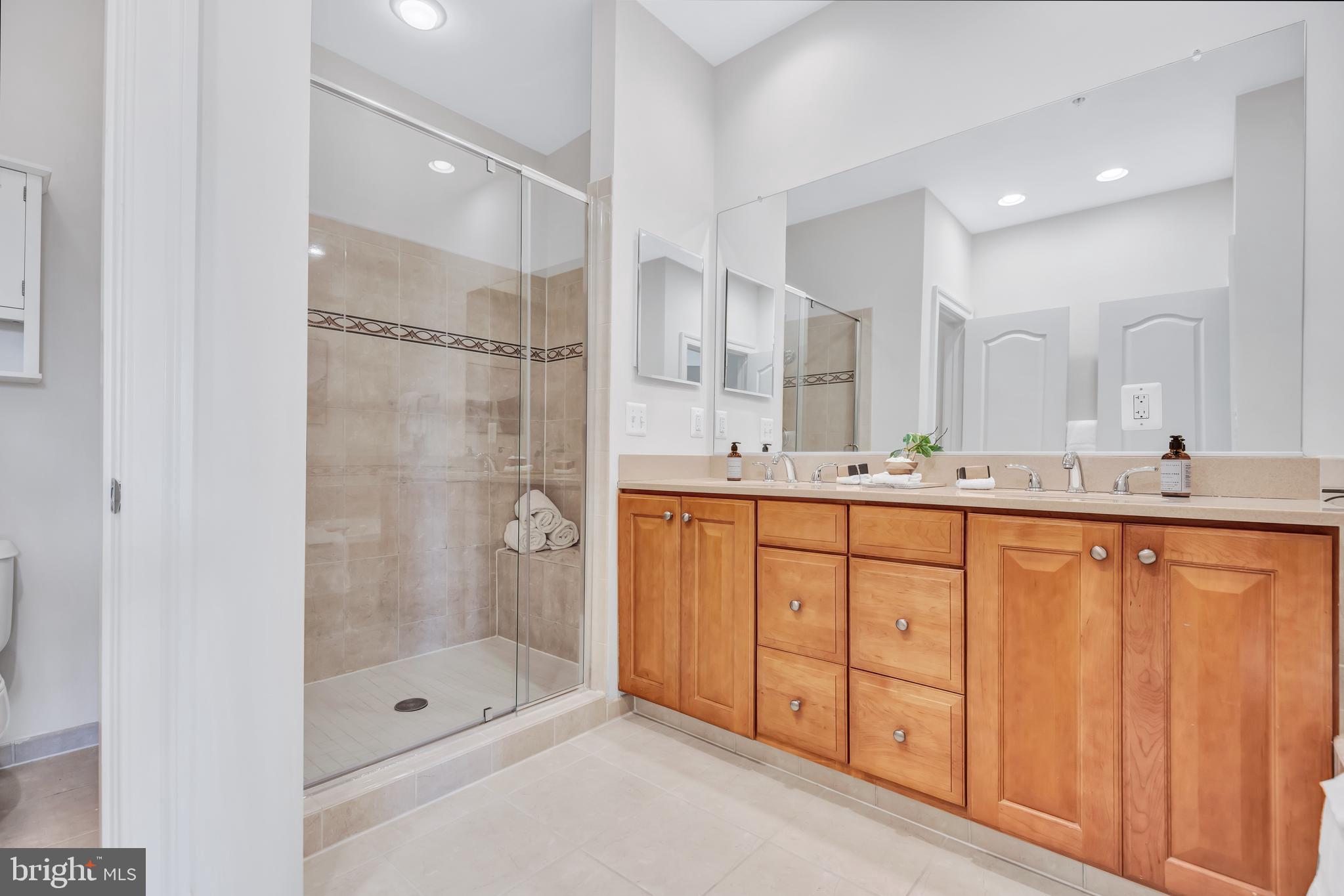 Real estate listing preview #24