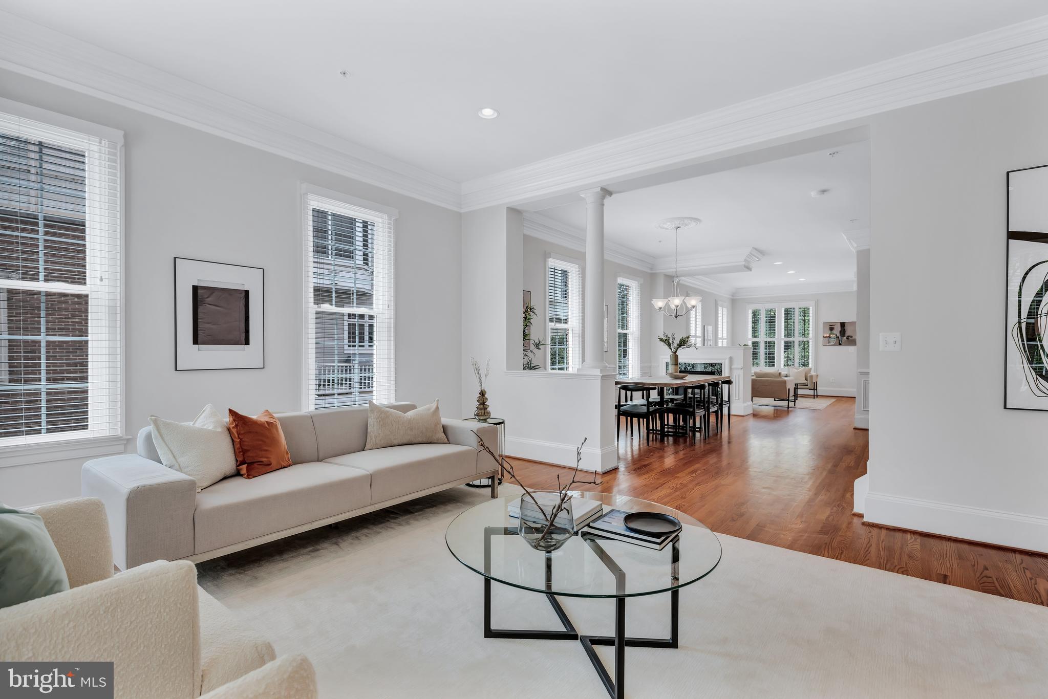 Real estate listing preview #13