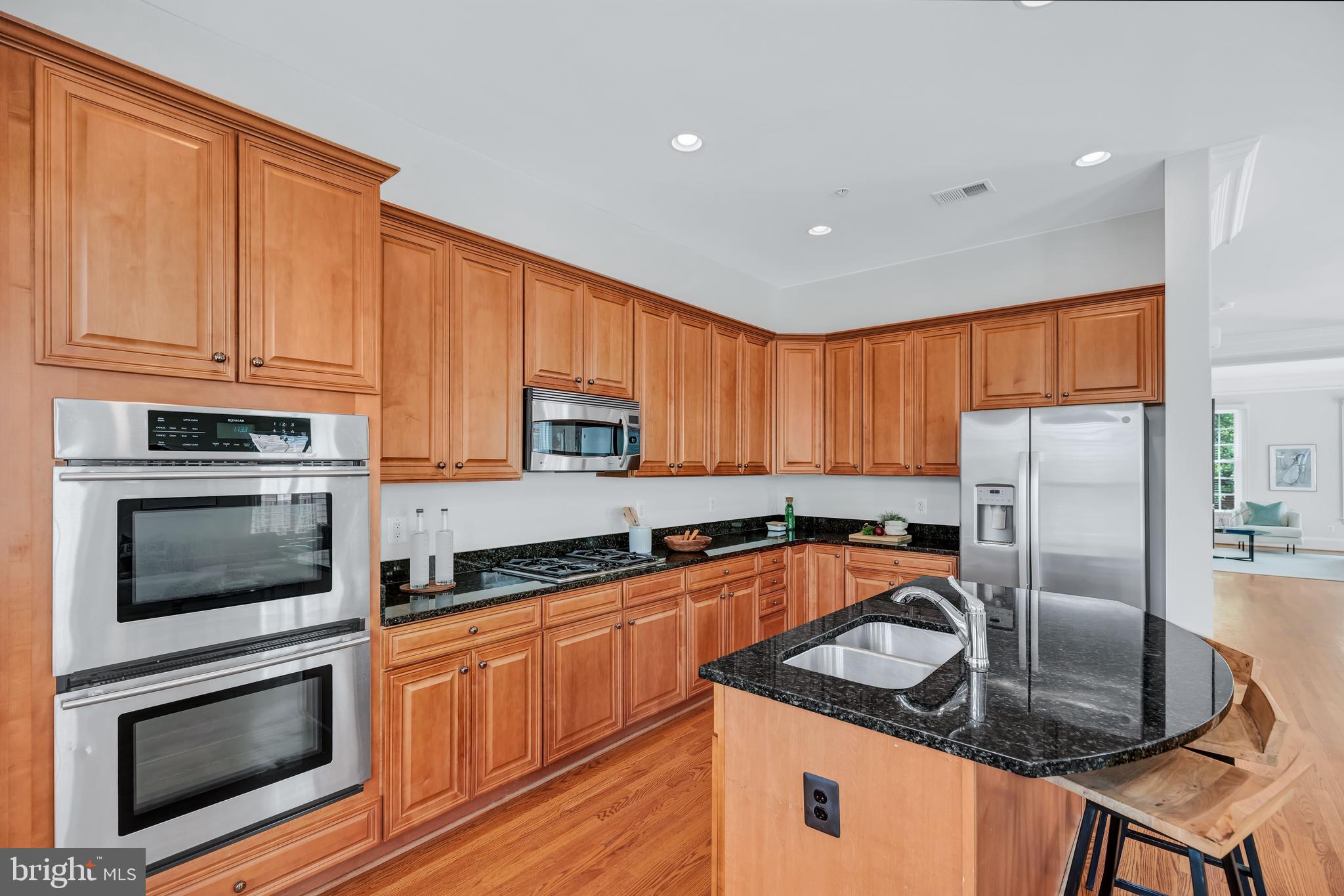 Real estate listing preview #17