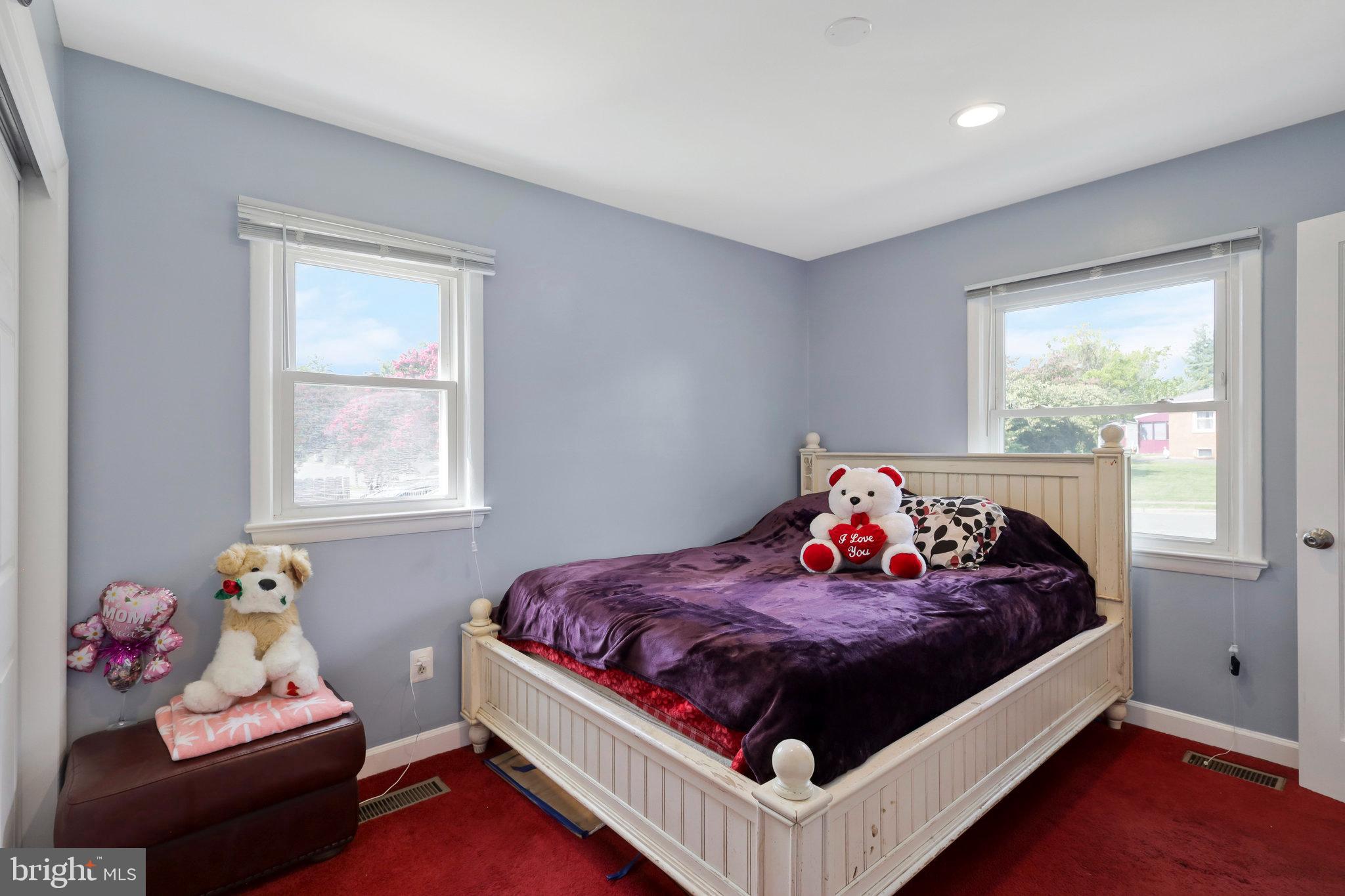 Real estate listing preview #16