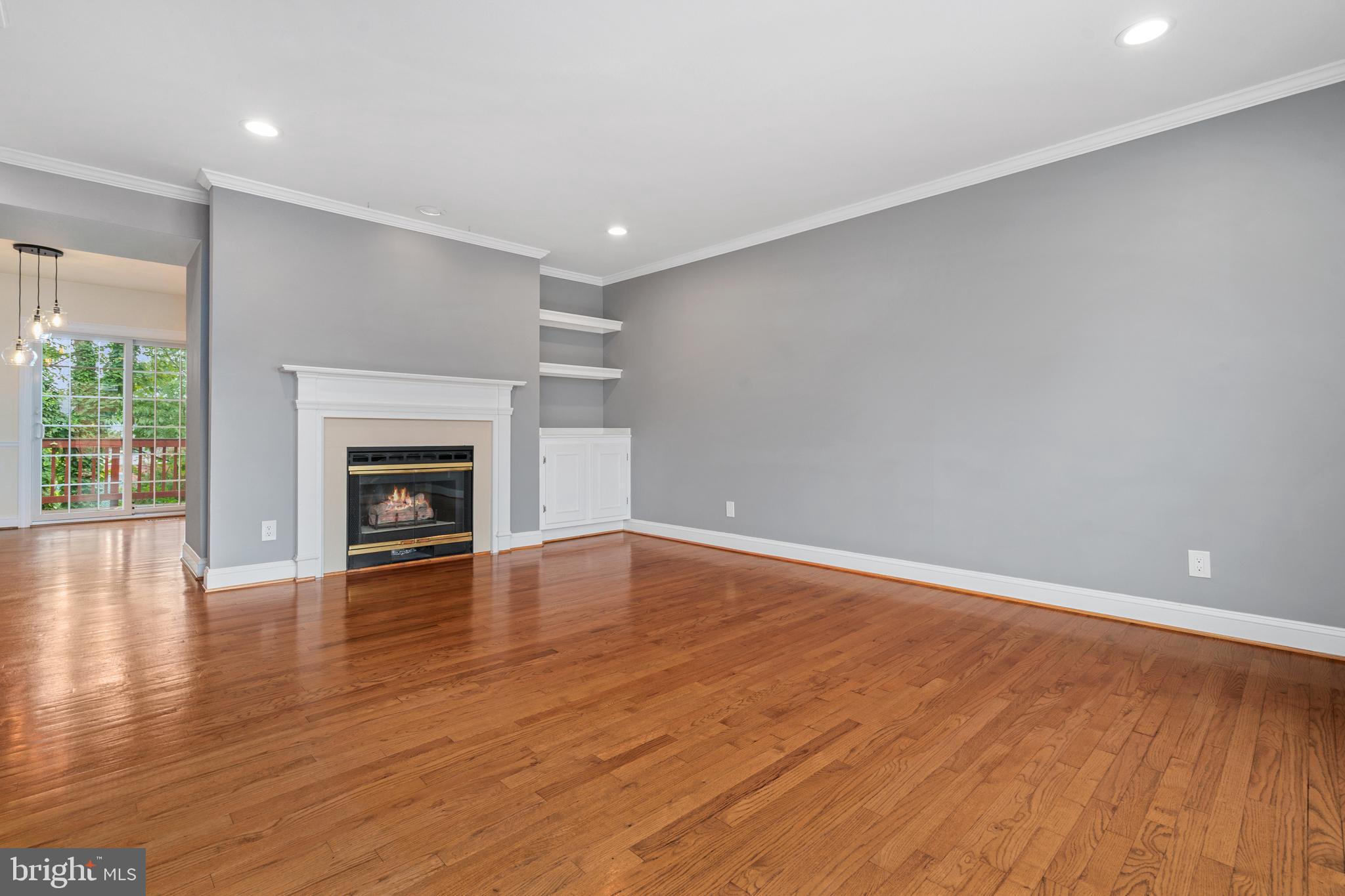 Real estate listing preview #6